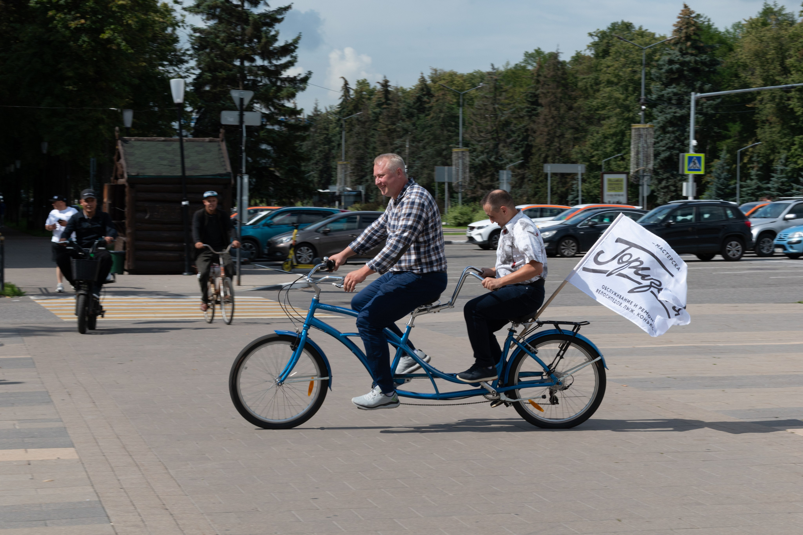 «Леди на велосипеде» — велопробег по г. Жуковскому 2025. Репортажный фотограф Сыбер Мартти