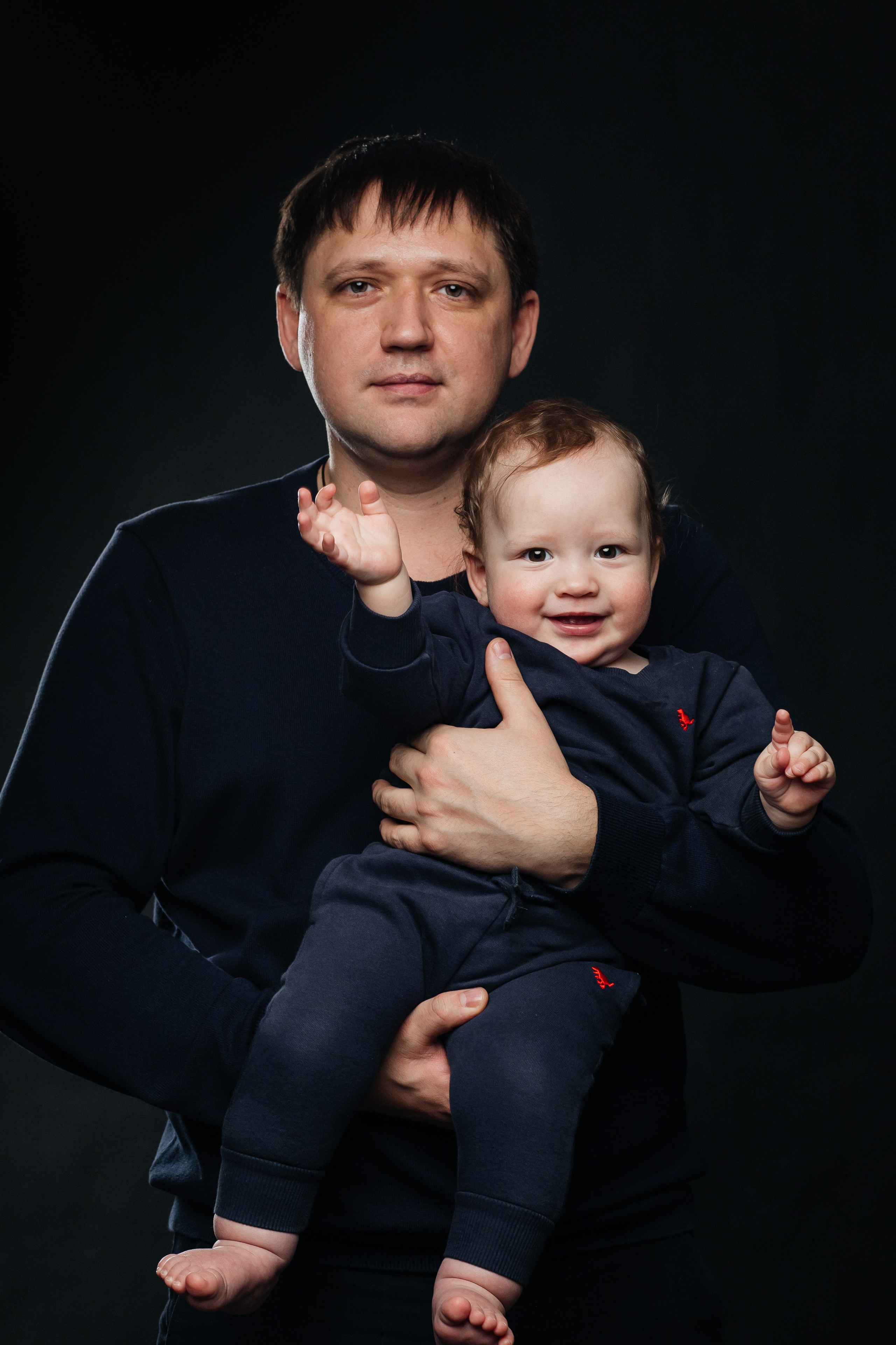 Семья Алены. Фотограф в Иркутске Анастасия Кись. Студийная фотосессия беременности в тканях Иркутск. Семейная фотосессия, ПОРТРЕТ «ПОКОЛЕНИЕ»