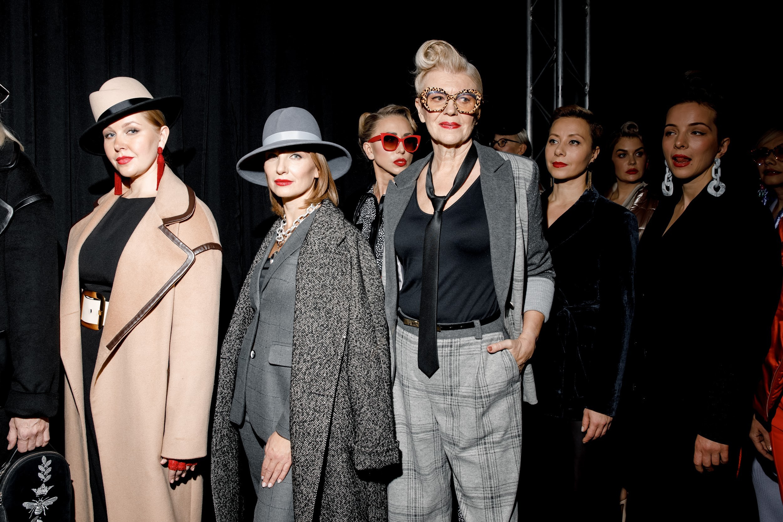 Season Fashion Week 2022. Kirillova Studio — мастерская декора и событий Юли Кирилловой