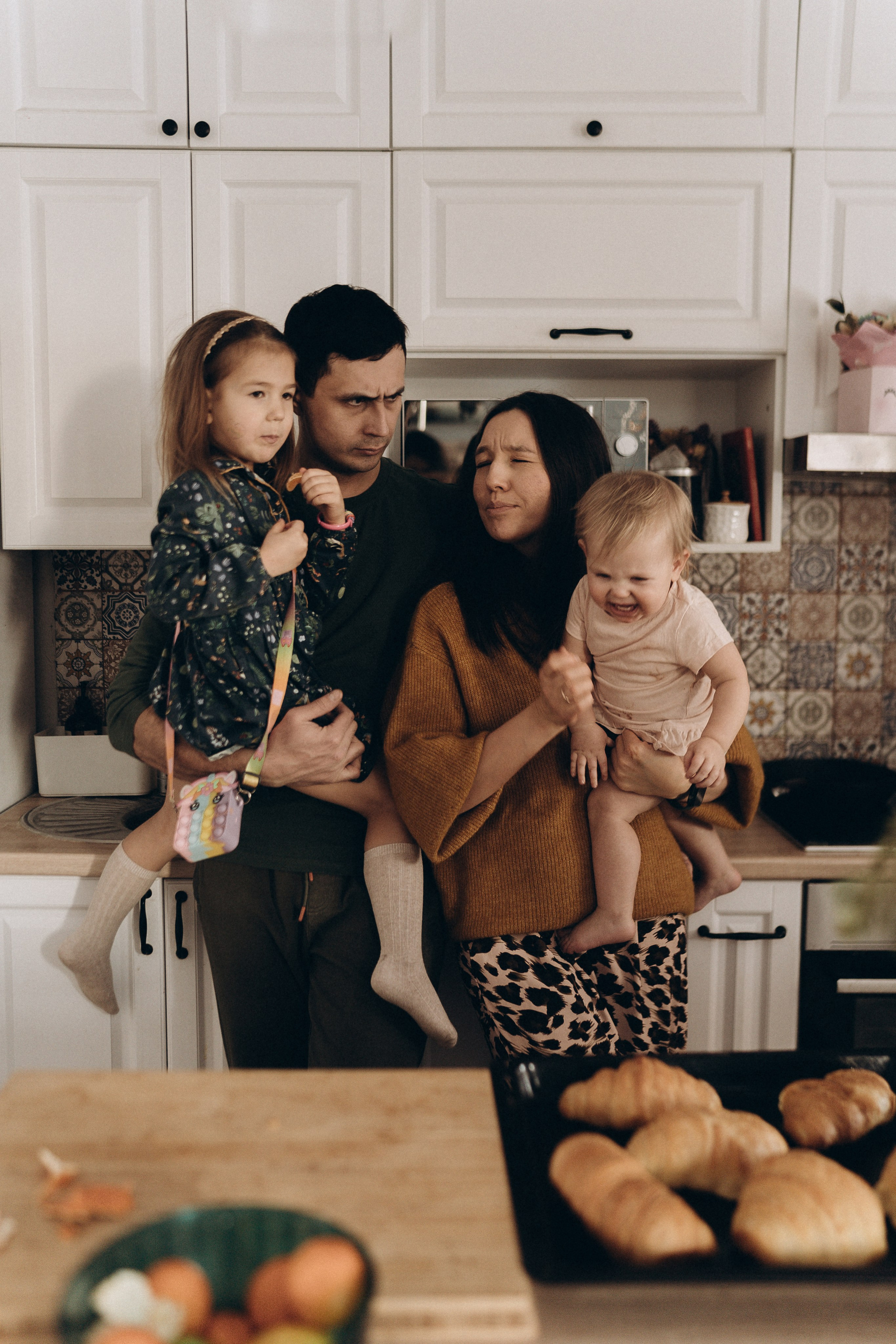 Роззи, Майкл, Лира и Яна. Семейный и домашний фотограф в Уфе Ирина Гарасюта