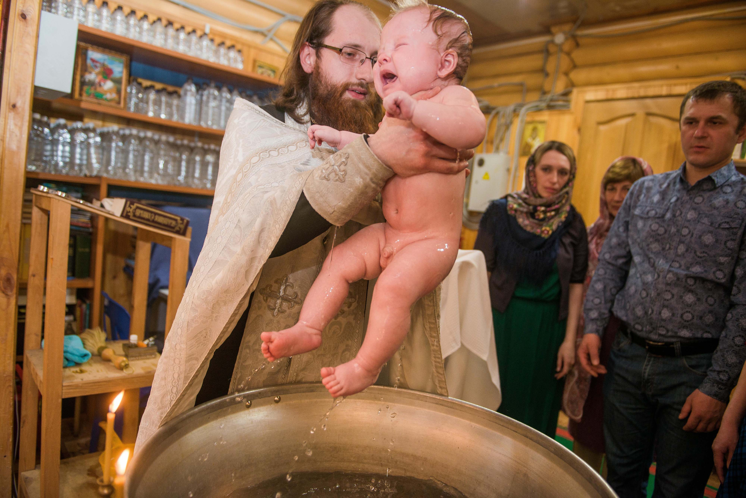 15.04.2018 Крестины Платона. Свадебный фотограф на Урале Виктор Соколов