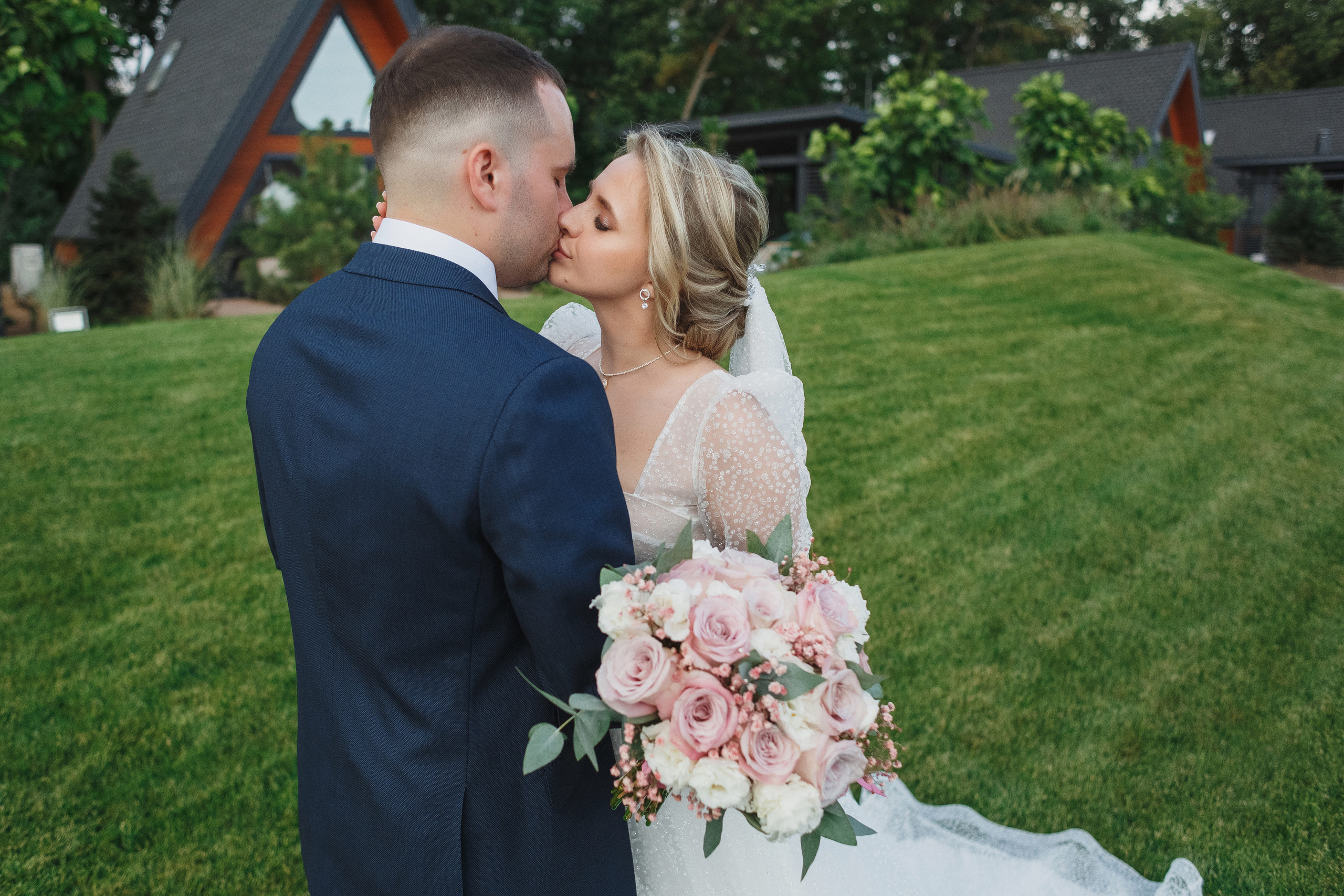 Свадьба Егора и Леры в Golden Horse — запечатление лучших моментов. Свадебный и семейный фотограф в Таганроге Бакарюк Антон