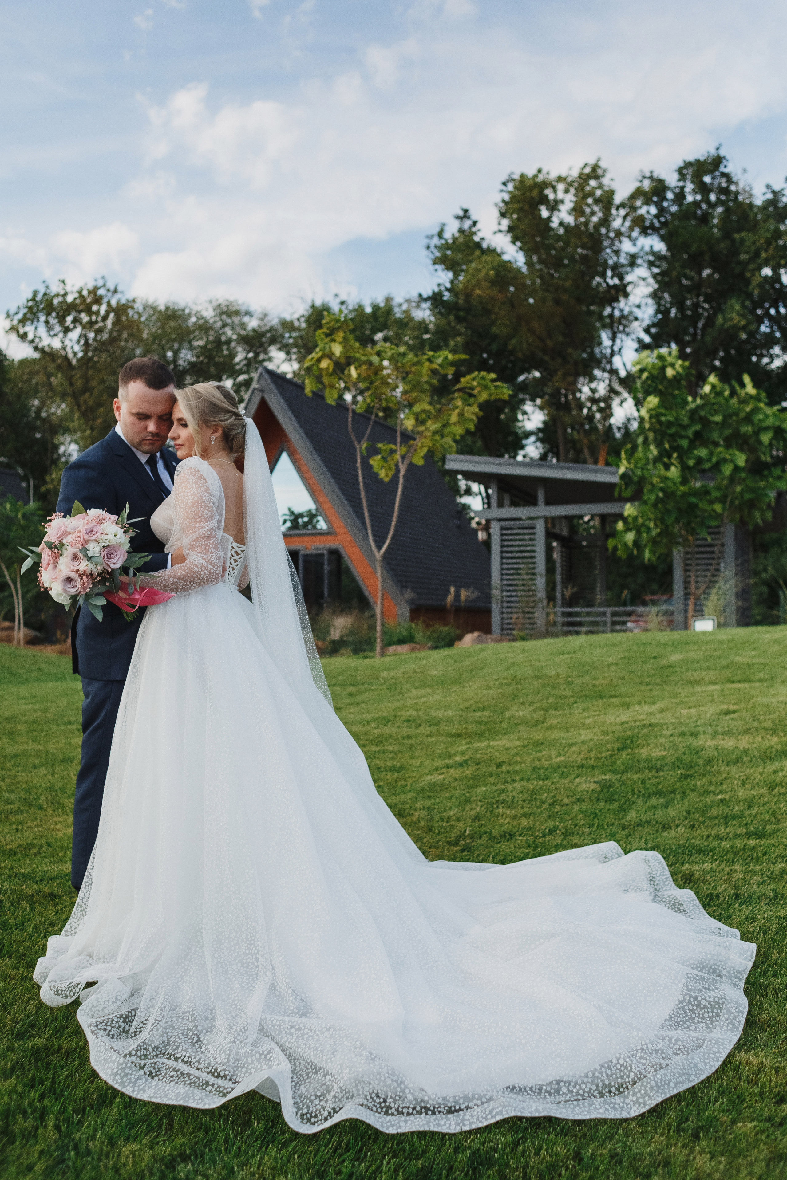 Свадьба Егора и Леры в Golden Horse — запечатление лучших моментов. Свадебный и семейный фотограф в Таганроге Бакарюк Антон