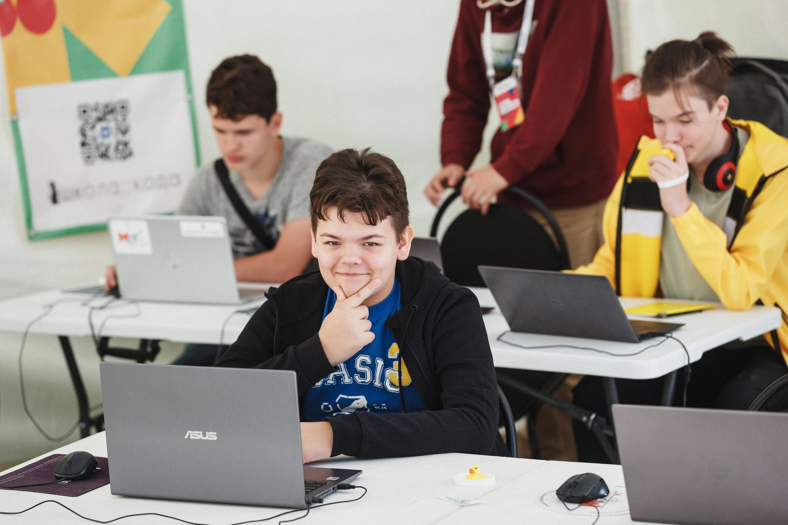 Атмосфера BRAINFEST: Фотографии фестиваля в Приморском парке Таганрога. Свадебный и семейный фотограф в Таганроге Бакарюк Антон