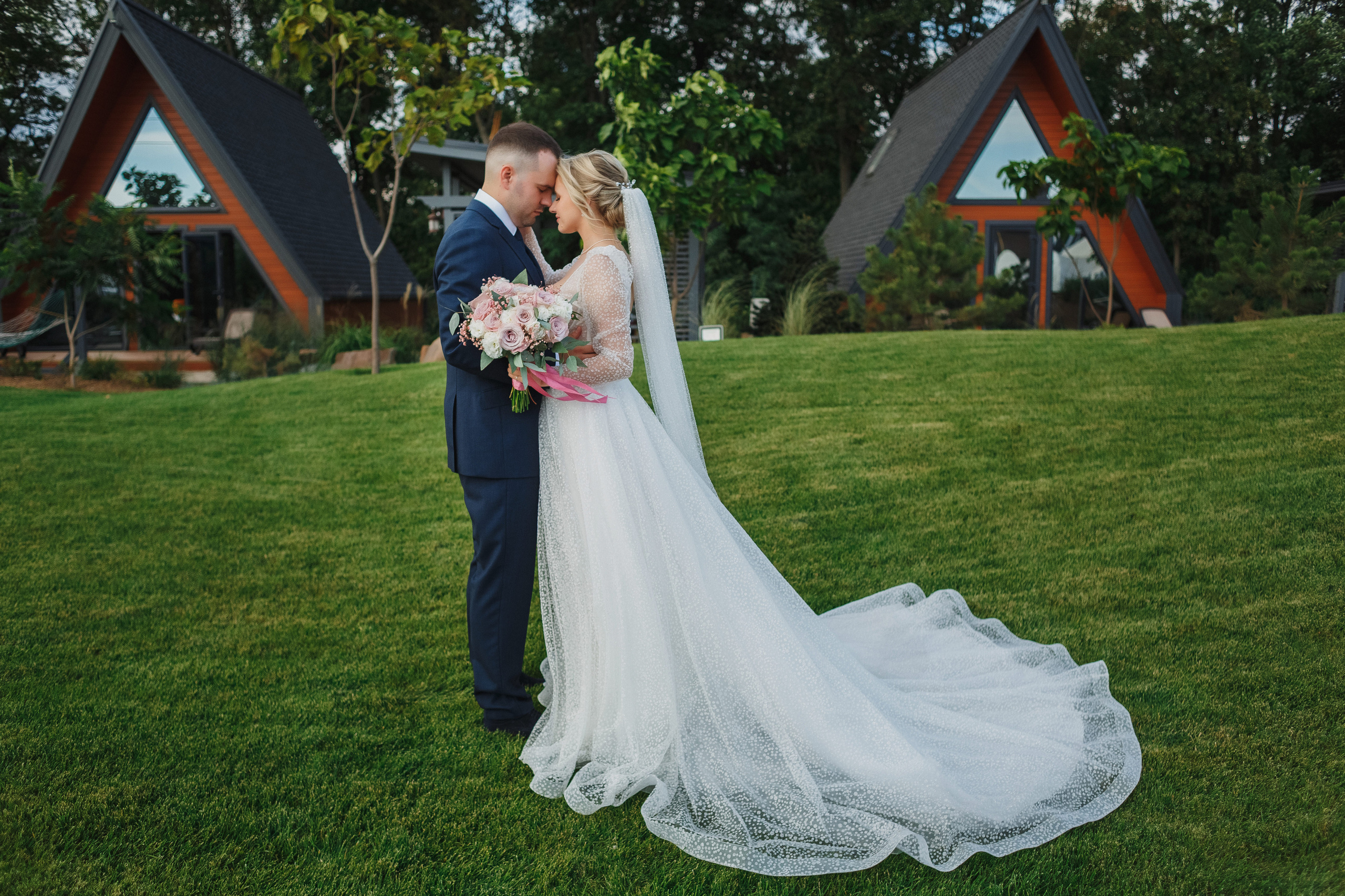 Свадьба Егора и Леры в Golden Horse — запечатление лучших моментов. Свадебный и семейный фотограф в Таганроге Бакарюк Антон