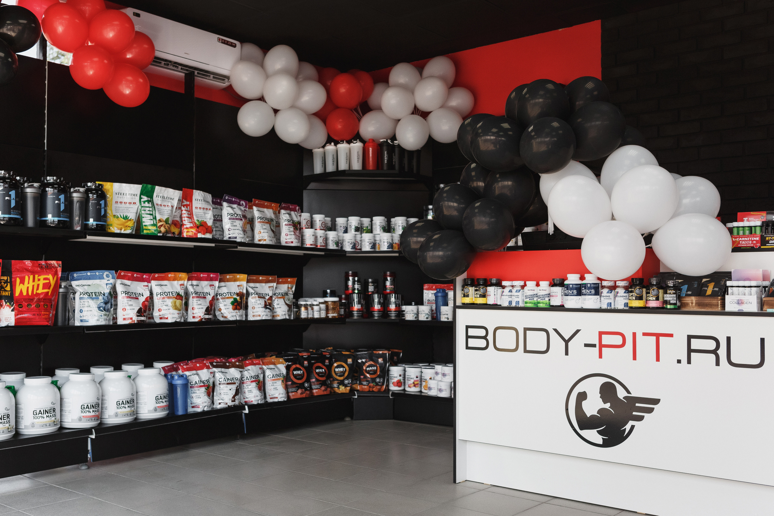 Открытие Body Pit в Таганроге: Репортажные фото, впечатления и обзор. Свадебный и семейный фотограф в Таганроге Бакарюк Антон