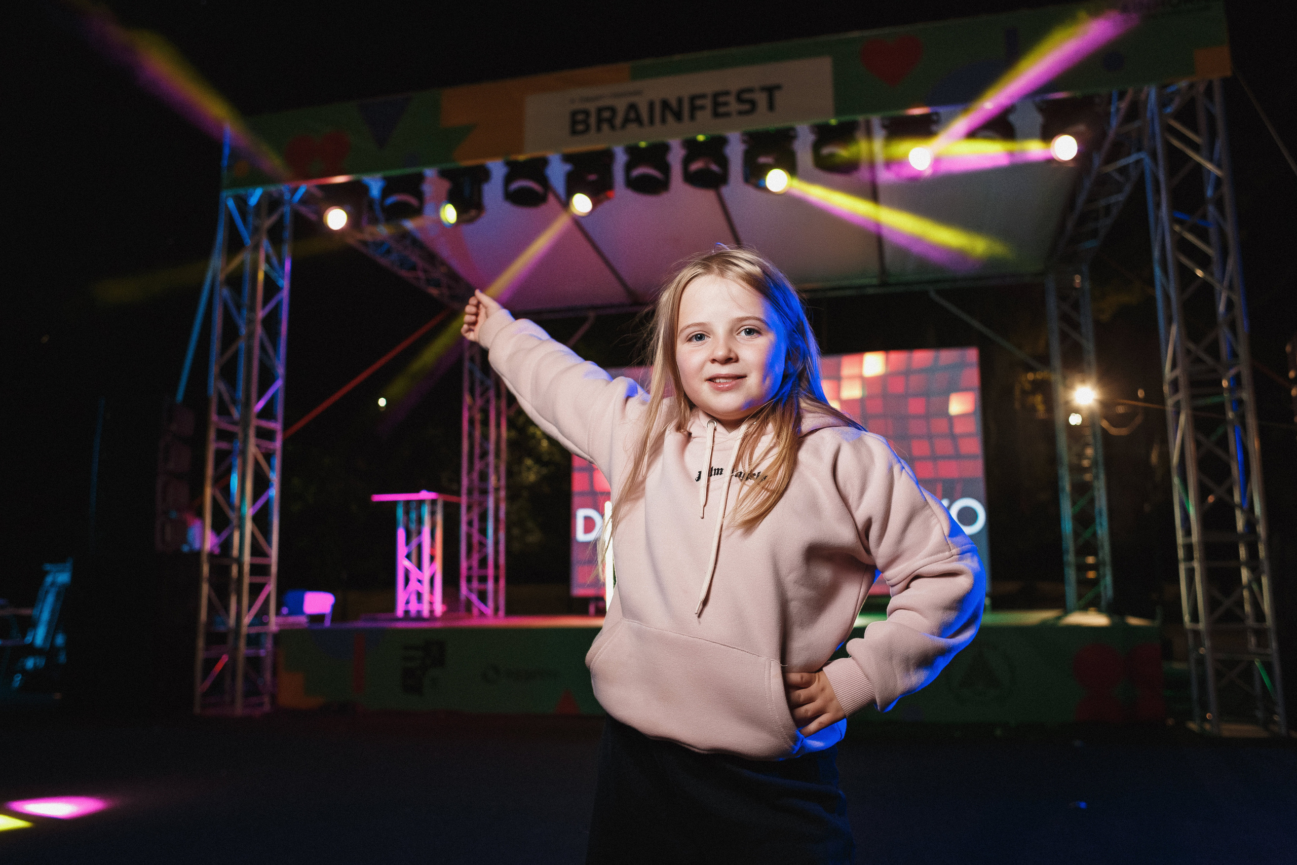 Атмосфера BRAINFEST: Фотографии фестиваля в Приморском парке Таганрога. Свадебный и семейный фотограф в Таганроге Бакарюк Антон