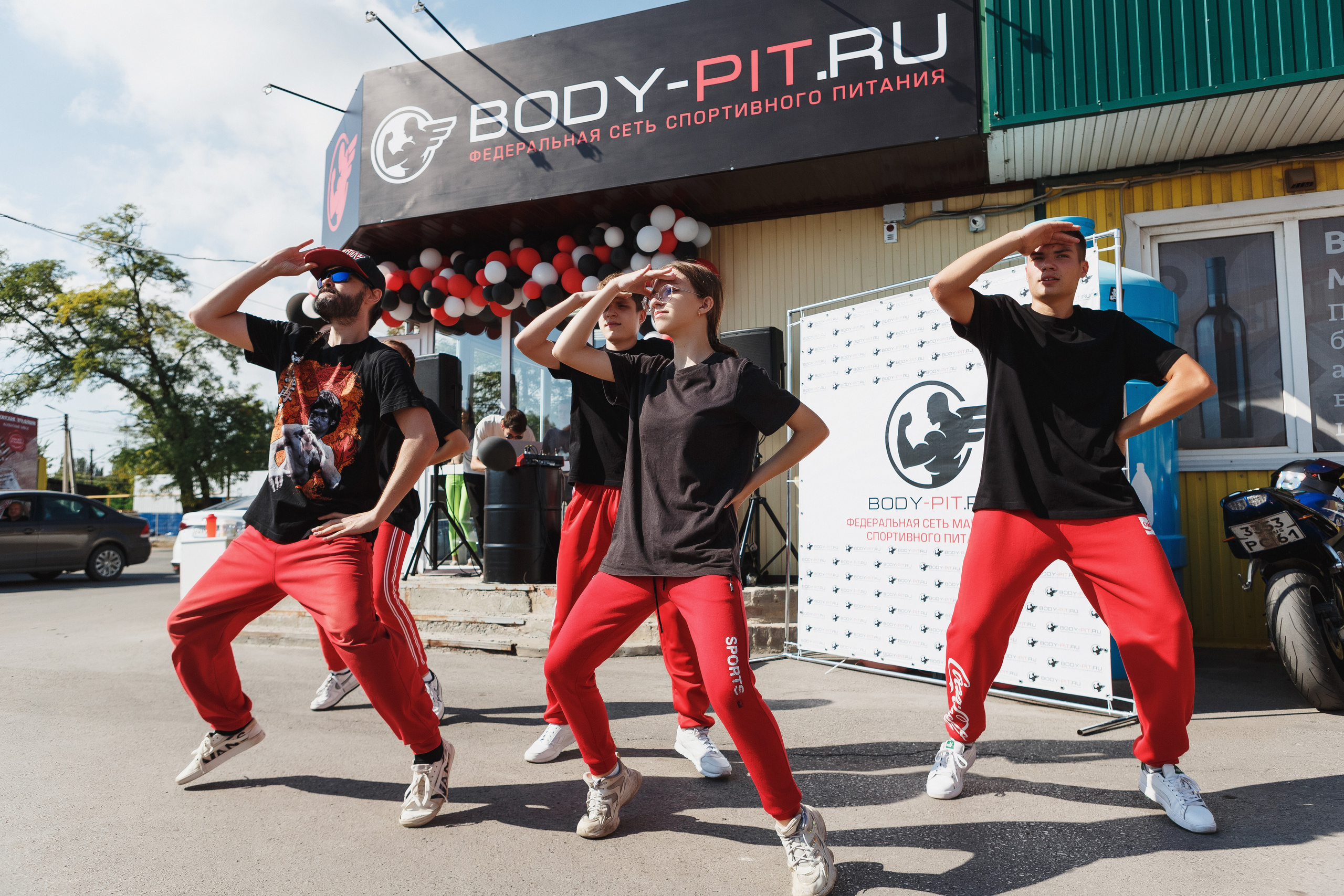 Открытие Body Pit в Таганроге: Репортажные фото, впечатления и обзор. Свадебный и семейный фотограф в Таганроге Бакарюк Антон