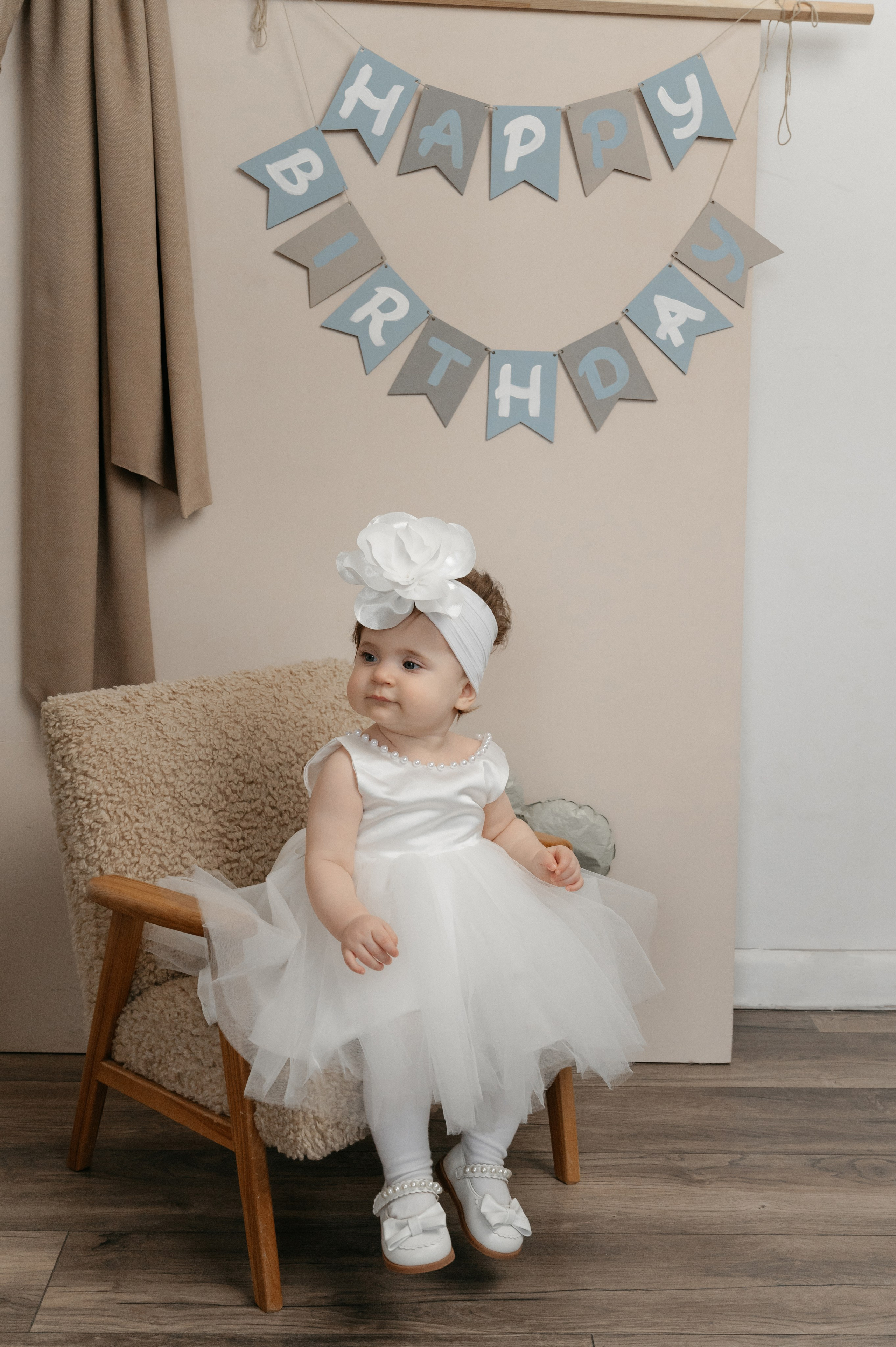 Годовасие малышки Киры в студии. Свадебный фотограф Мария Строгонова
