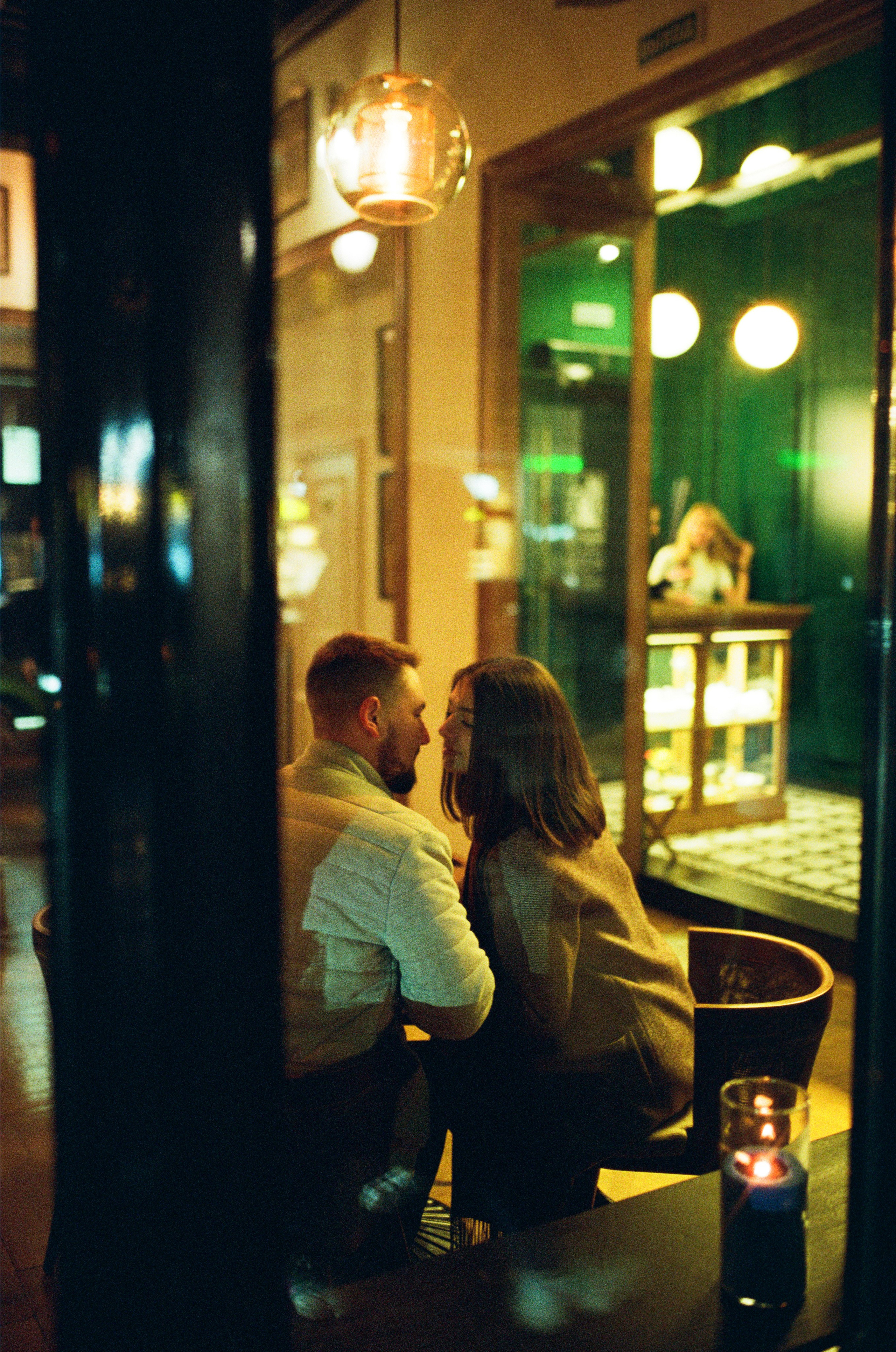 Вероника и Василий. В уютных переулках Москвы. Цифра и плёнка. Настя Оленченко, портретный/семейный фотограф на цифру и плёнку Москва