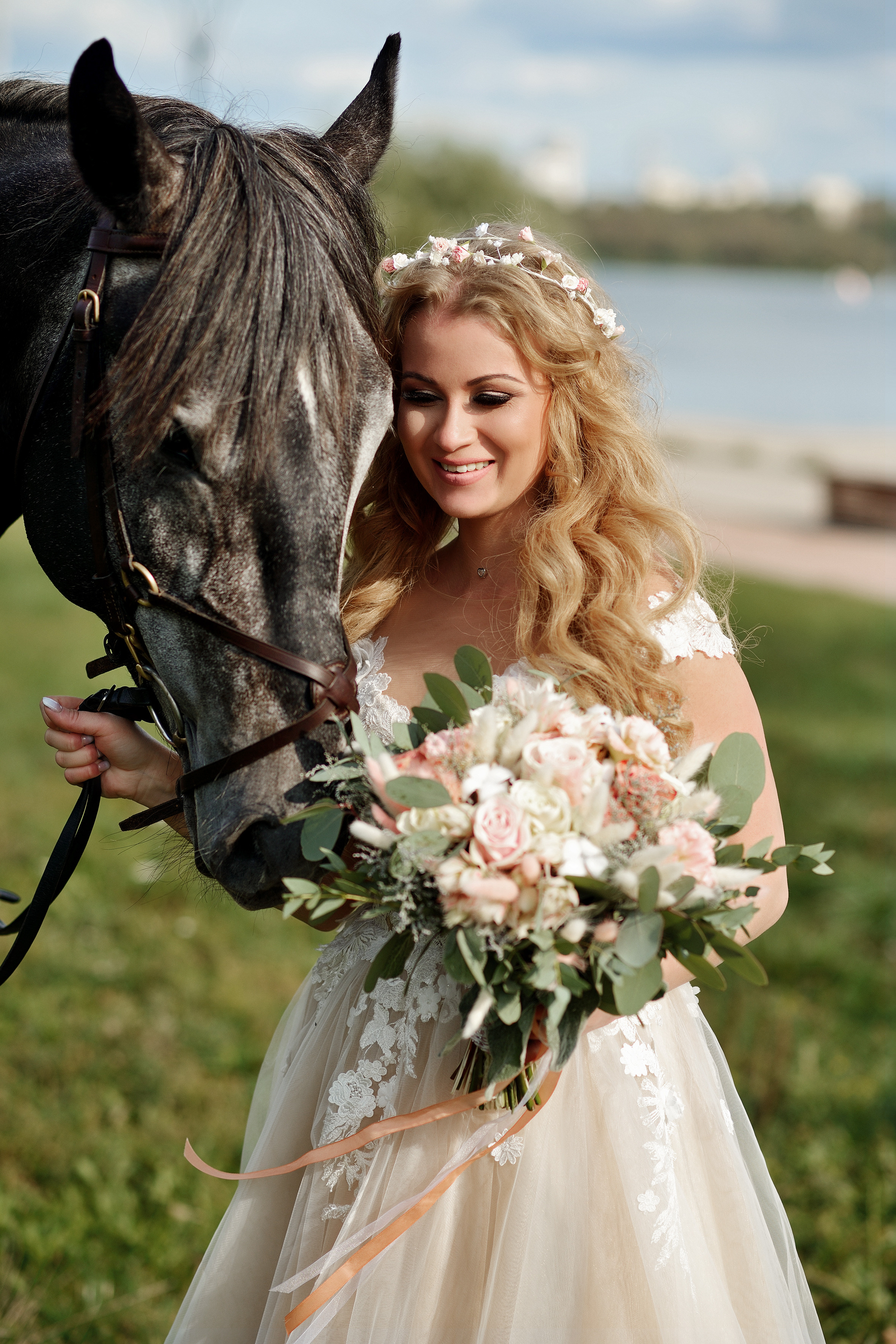 свадебная фотосессия серебряный бор, выездная фотосессия, серебряный бор, съемка с животными, съемка с лошадьми