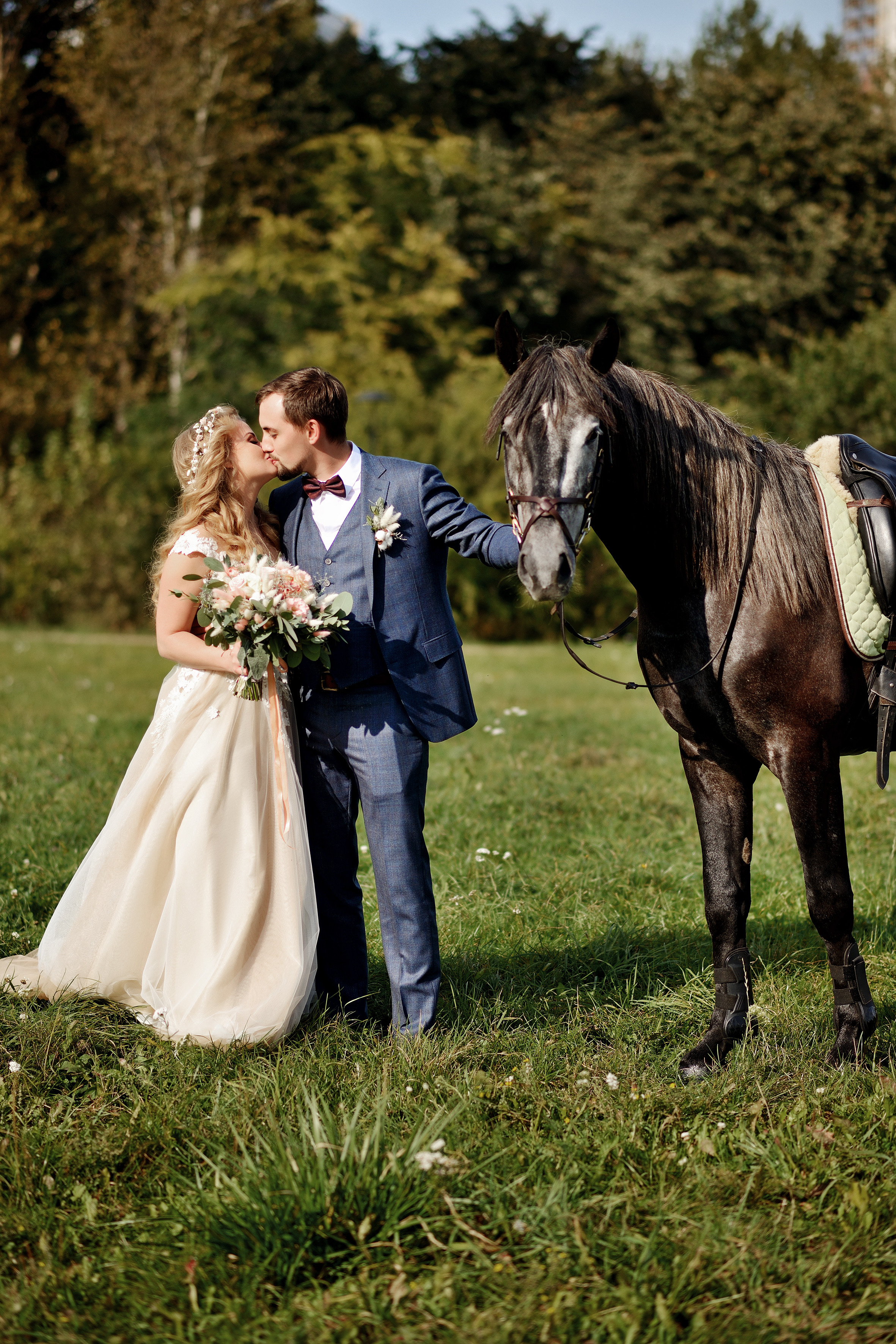 свадебная фотосессия серебряный бор, выездная фотосессия, серебряный бор, съемка с животными, съемка с лошадьми