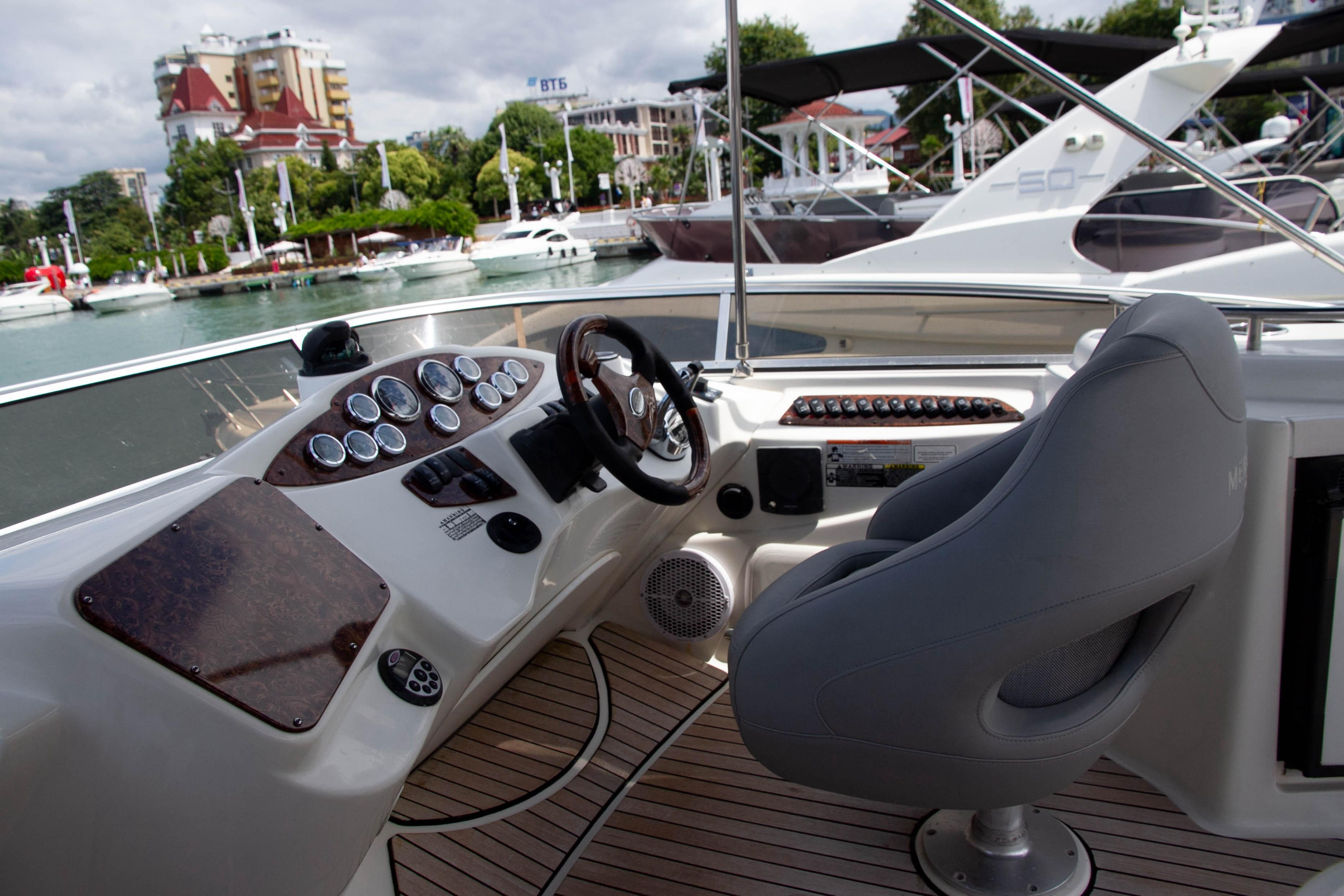 Яхта Принц Аренда Яхты в Сочи Яхтанаморе YACHTNAMORE YACHTANAMORE