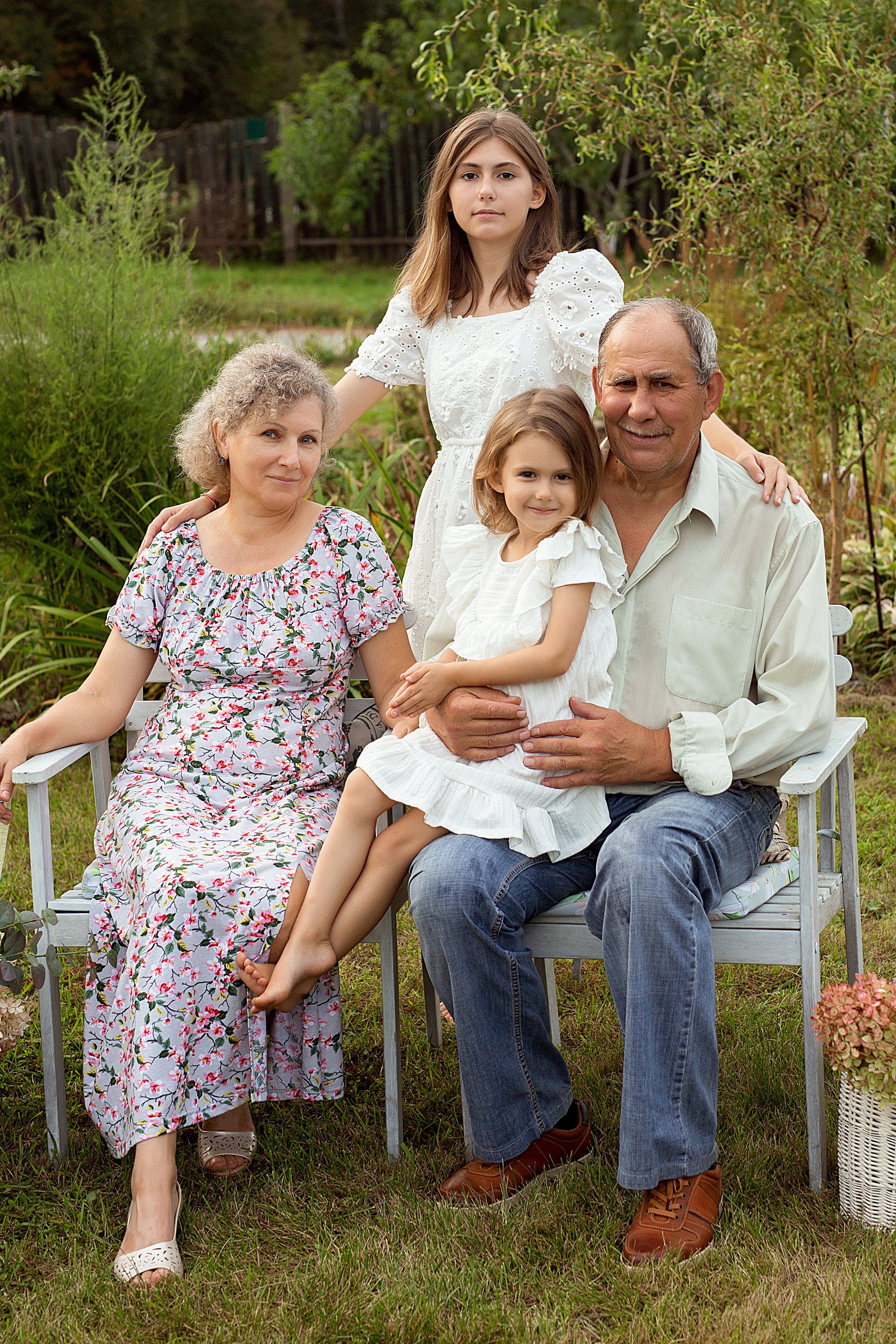 Евгений и Анастасия с родными. Людмила Далидович топовый семейный фотограф Находка/Владивосток