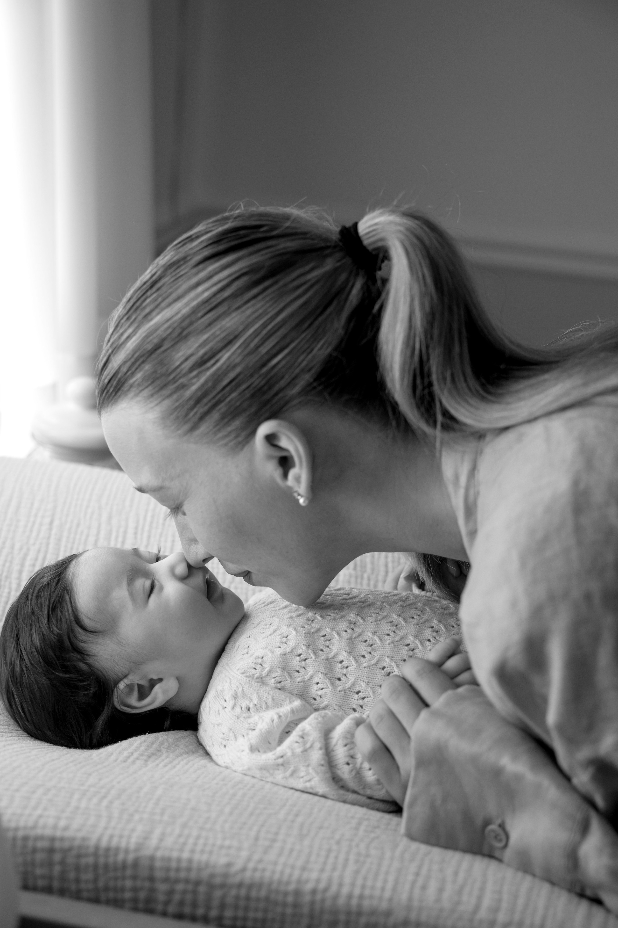 New born family photoshoot at home. Wedding and family photographer