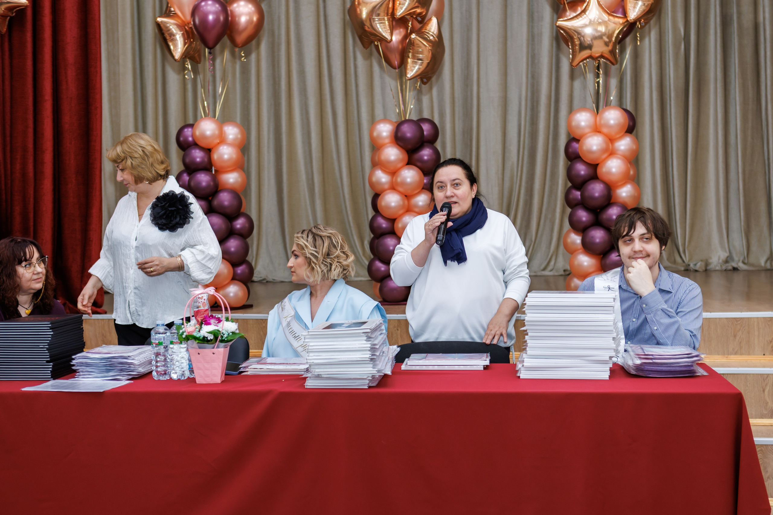 9 класс / Выпускной / Гимназия № 1558 / г. Москва. Детский и семейный фотограф Мария Киселёва. Москва