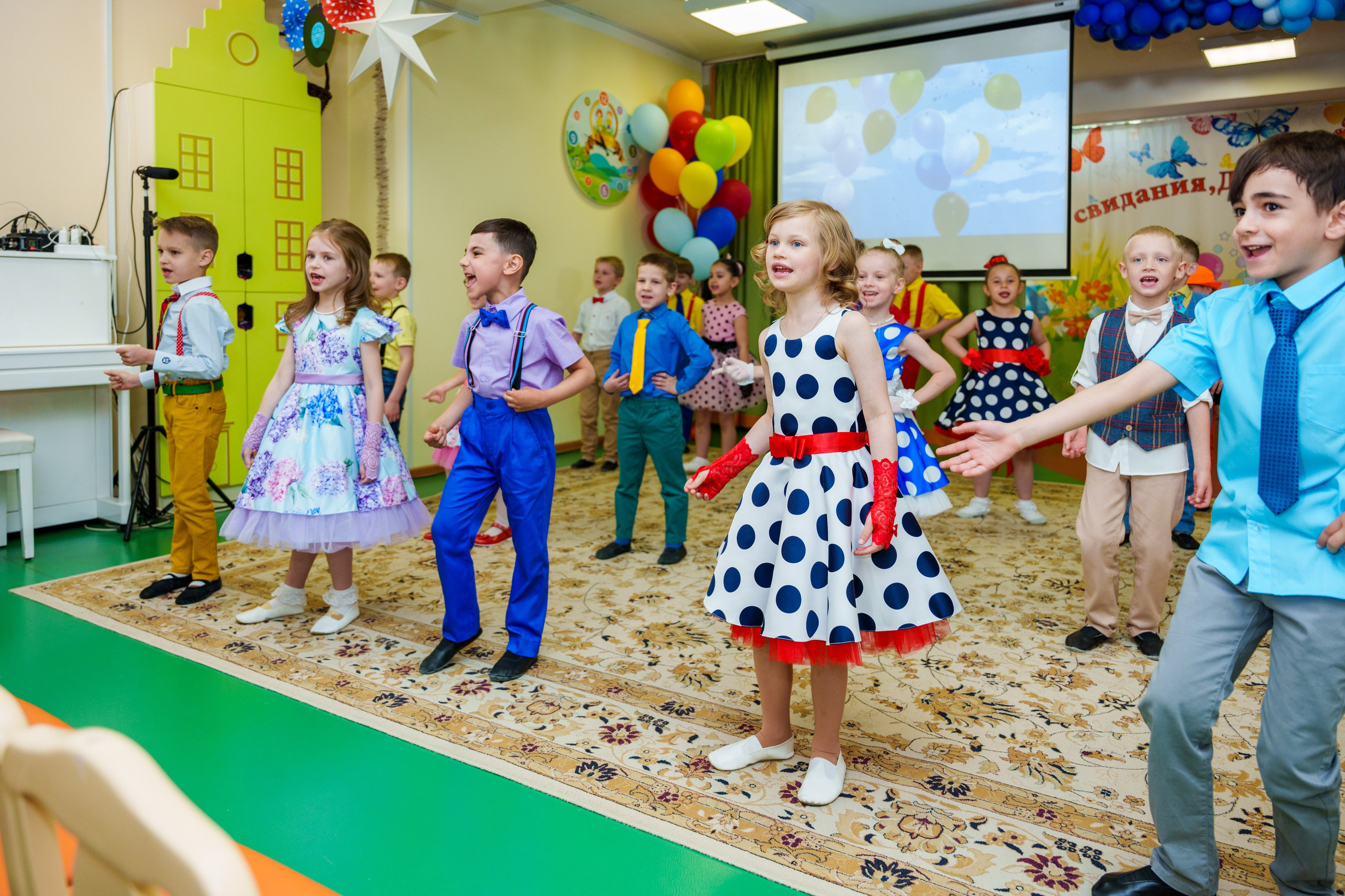 Выпускные в саду. Фотограф Юлия Попова