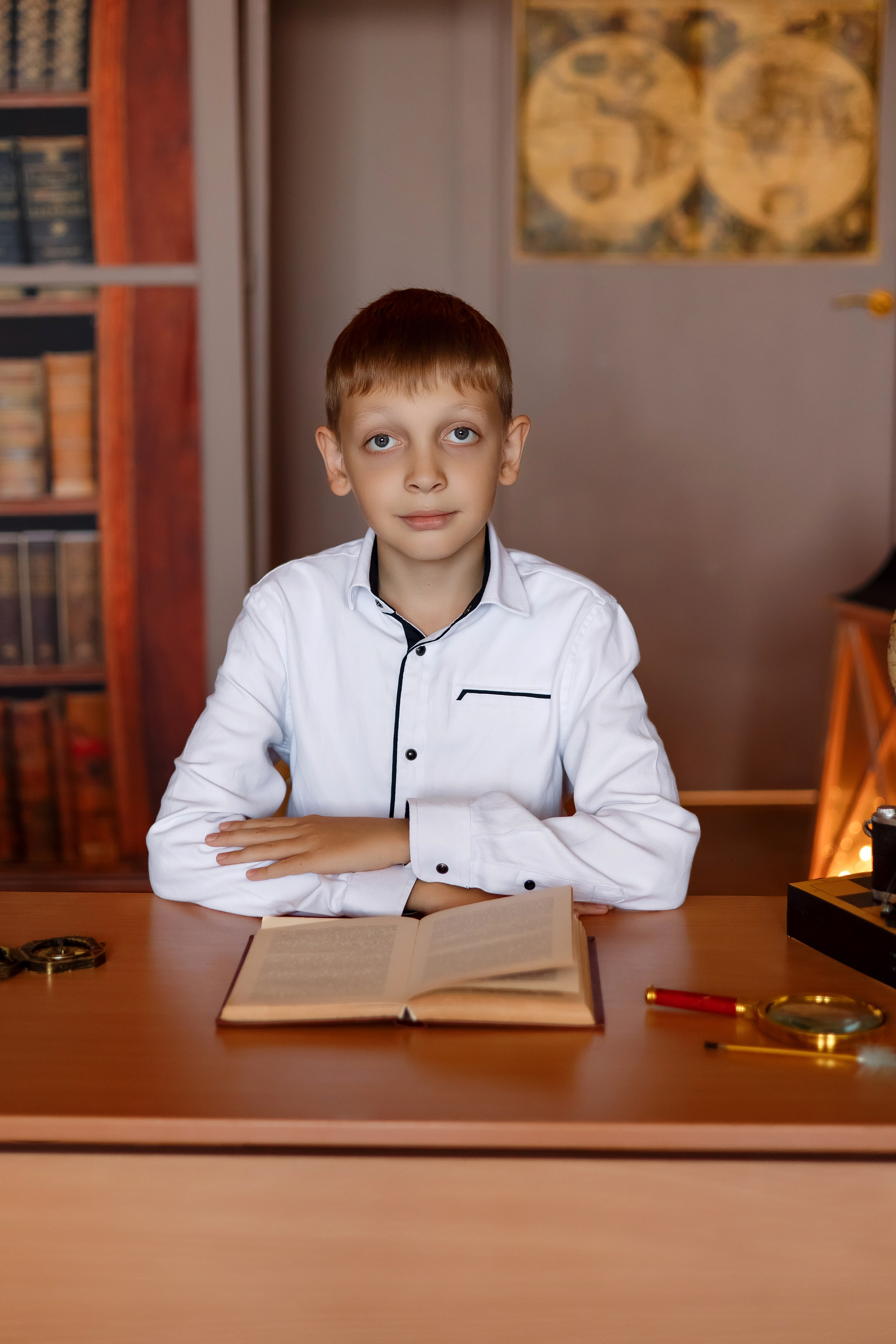 4 класс фотосессия в фотостудии. Фотограф Любовь Корниенко, Примоский край