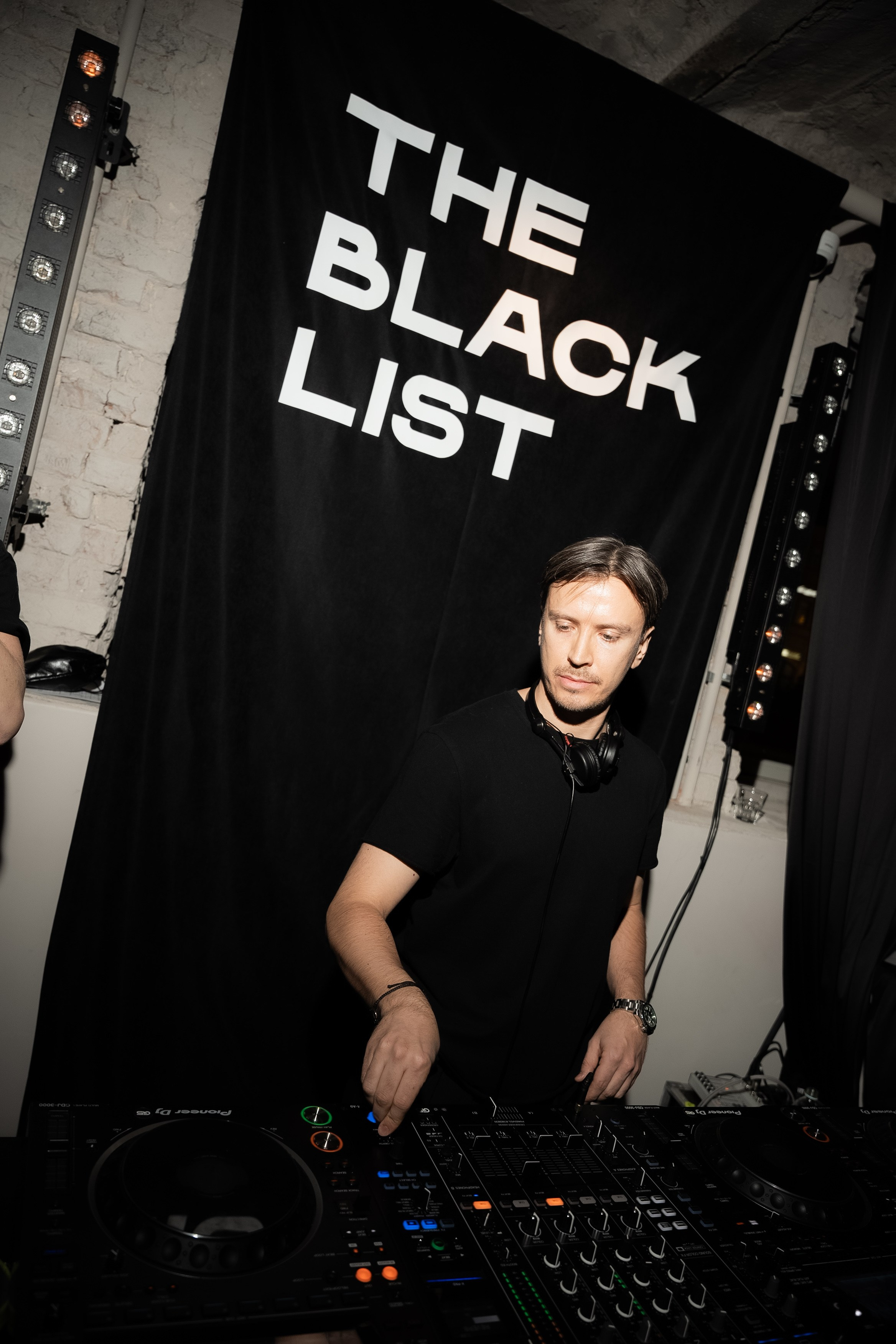 THE BLACK LIST