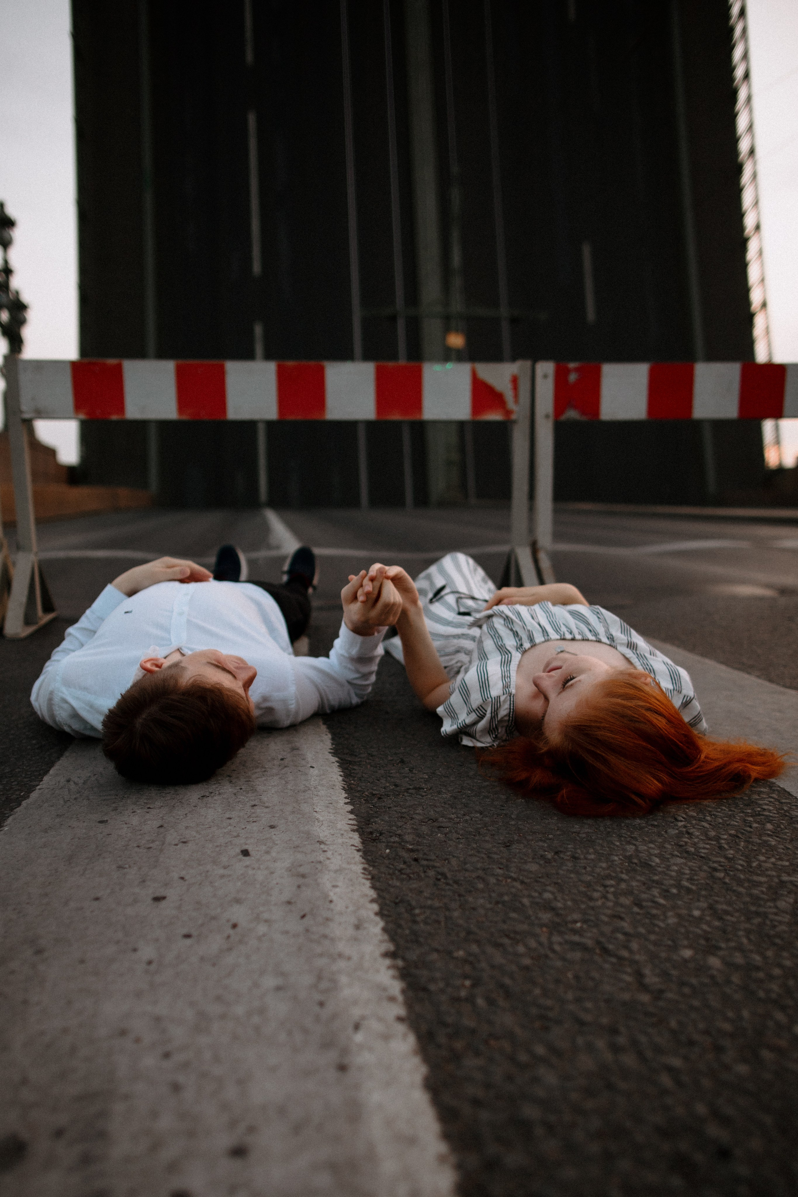 Artem & Tanya. Raised bridges. Портретный и концептуальный фотограф в Санкт-Петербурге Роман Башкиров