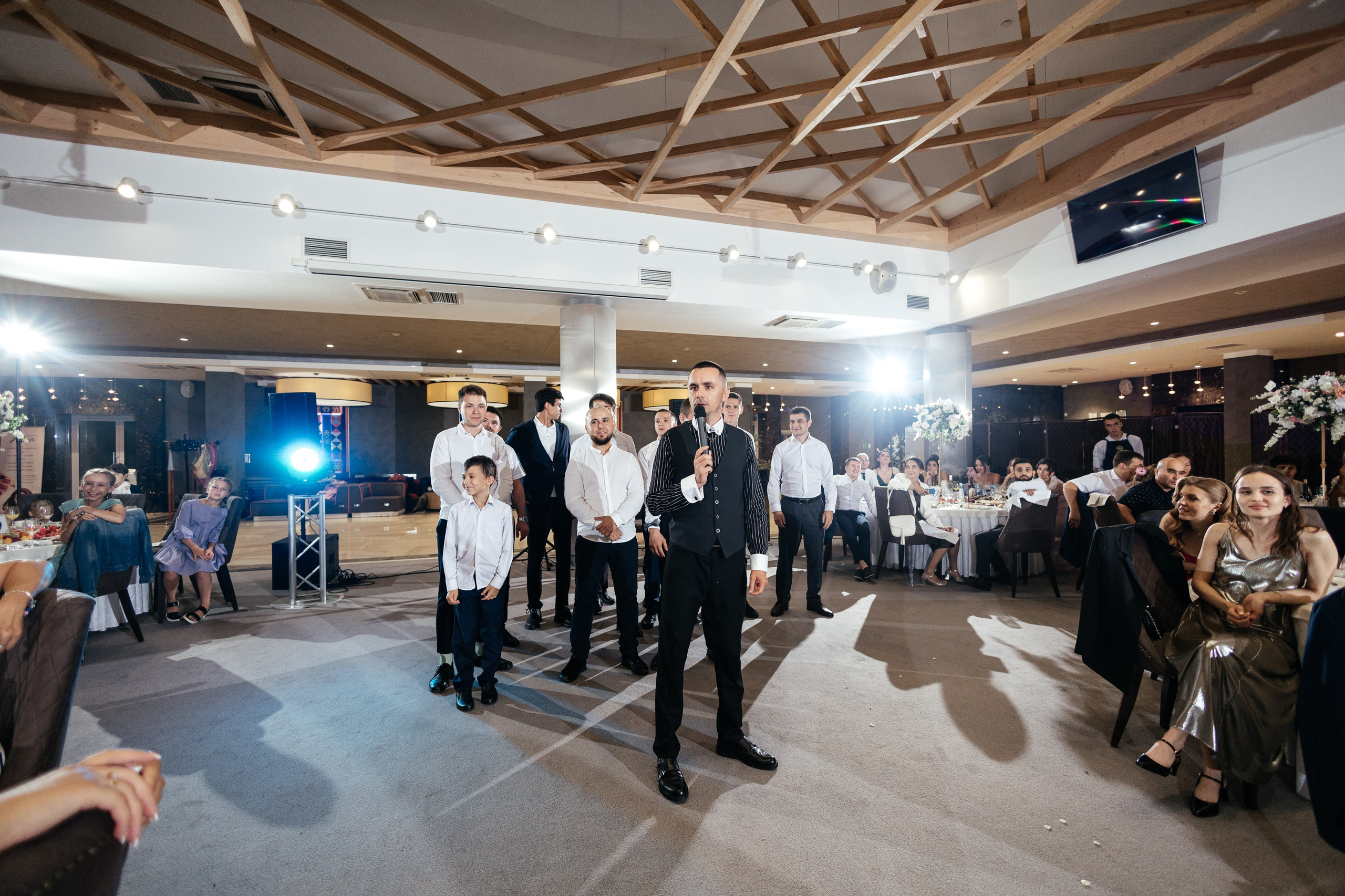 Свадебный фотограф Уфа — Руслан ГабдлисламовЖивые эмоции, красивые кадры, воспоминания на всю жизнь.Работаю по всей Республике Башкортоста. Свадебный фотограф Уфа Руслан Габдлисламов