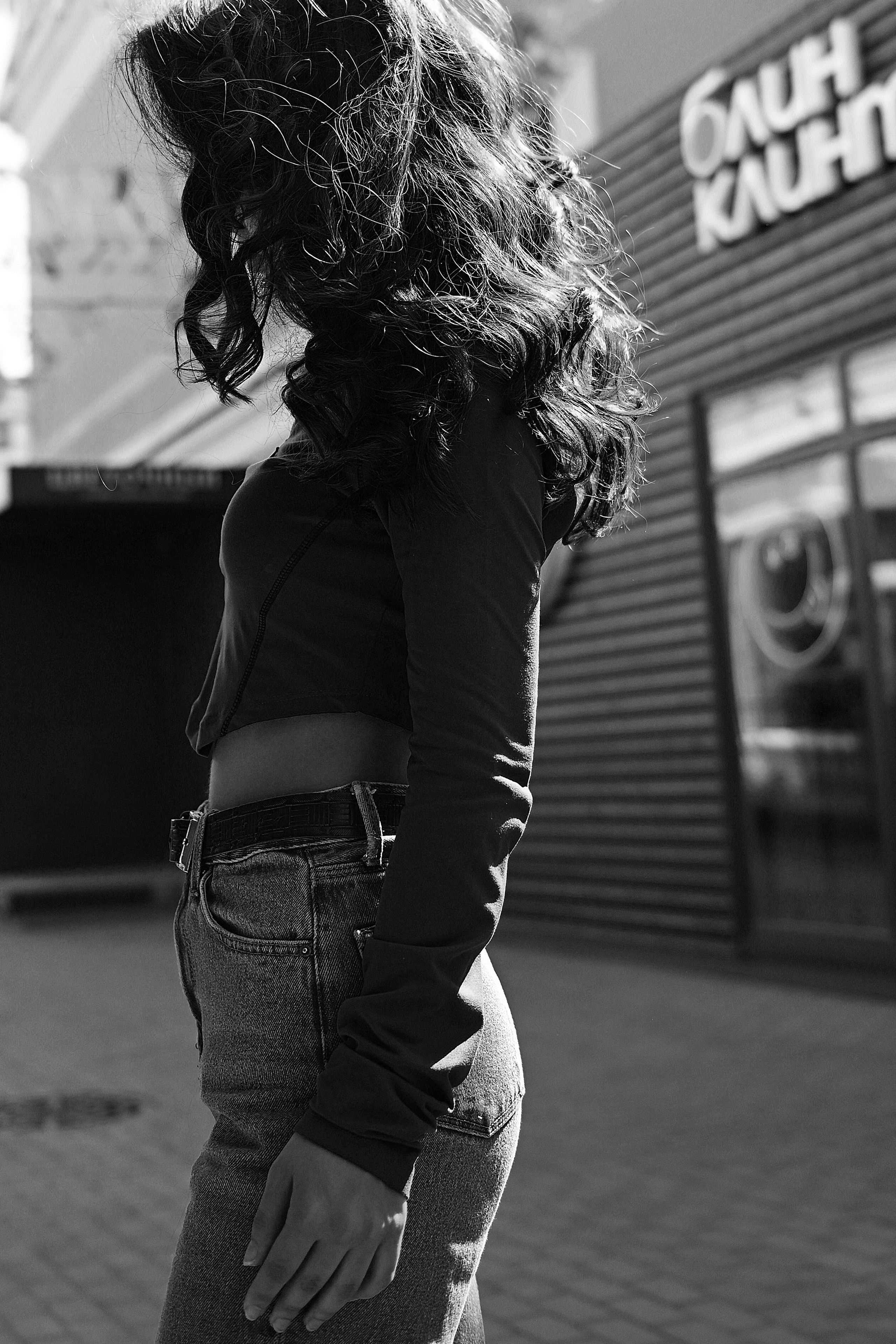 Индивидуальная прогулочная в городе. Свадебный, семейный, детский, контент фотограф в Омске Максим Ильин