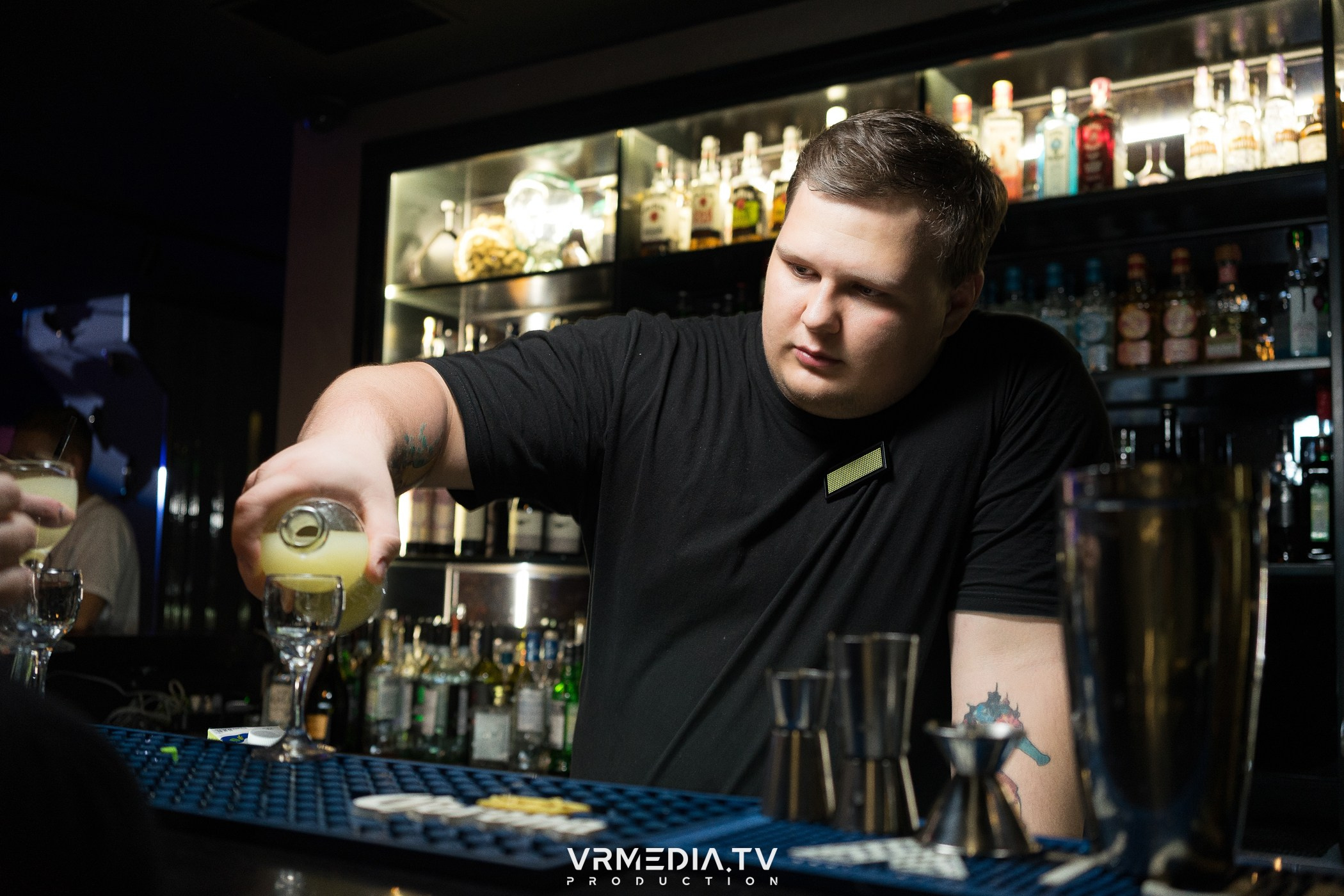 Dance в караоке-баре «Volna»