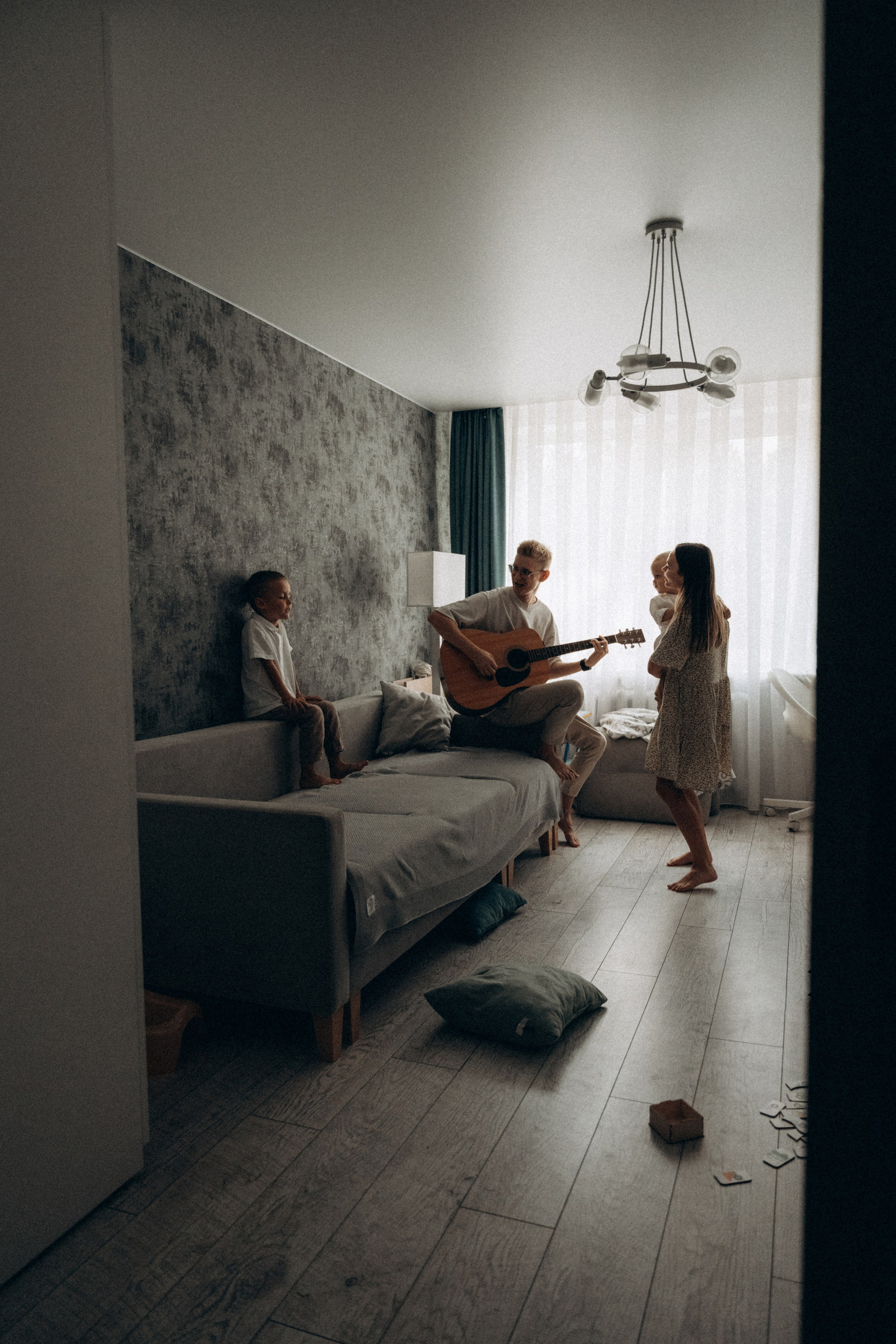 Вика, Сергей, Ян и Сава. Фотограф Мария Миллс | Минск