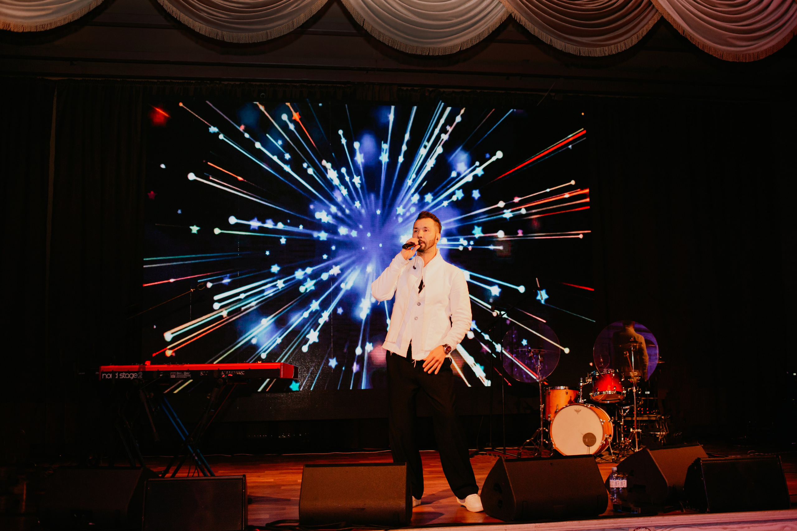 Выпускной. 11 лицей. Фотограф в Челябинске Ополихина Анна