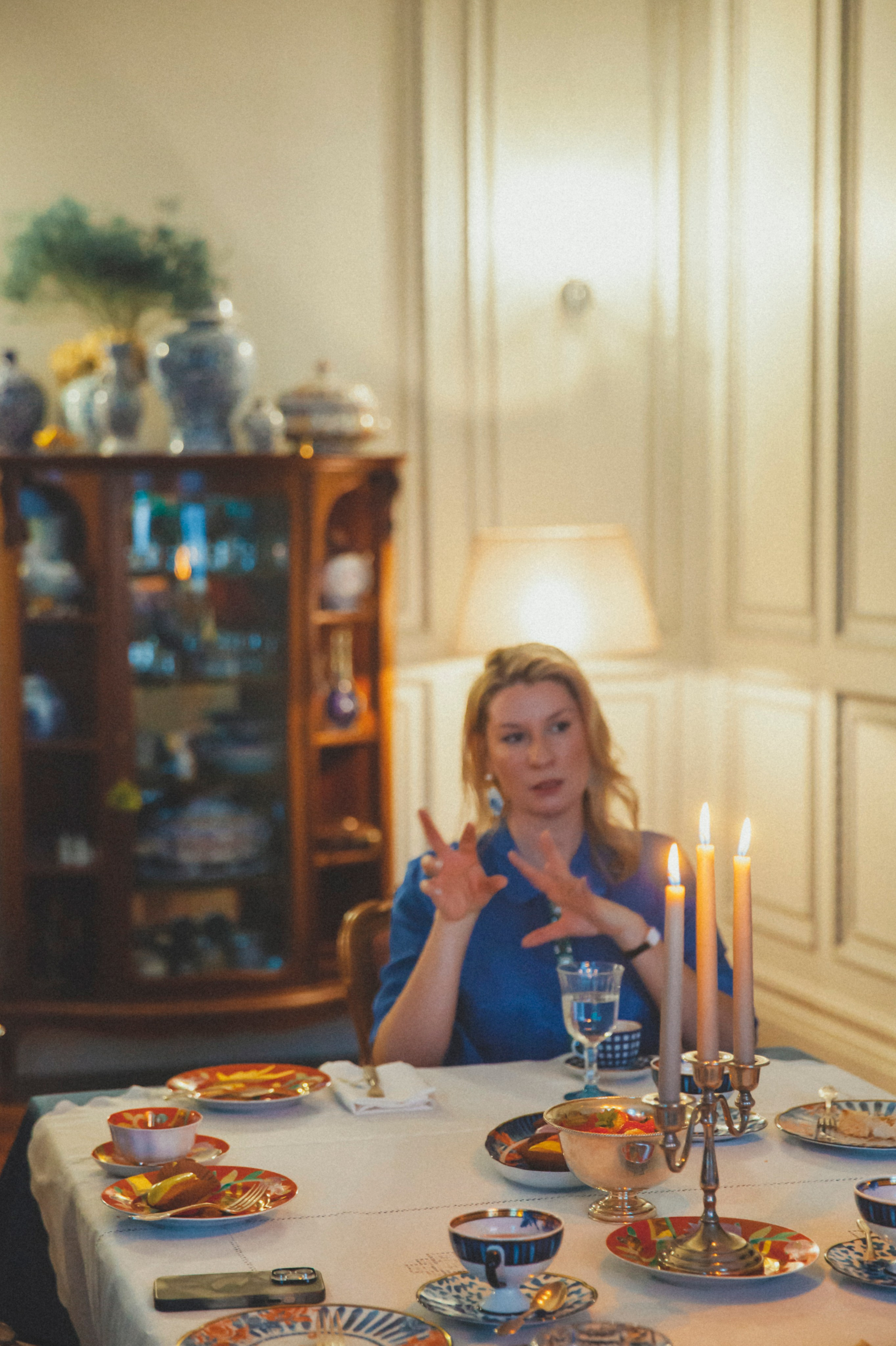 Фарфоровая экспедиция в Петербурге. Ольга Черешнева. Фотограф Александра Степанова