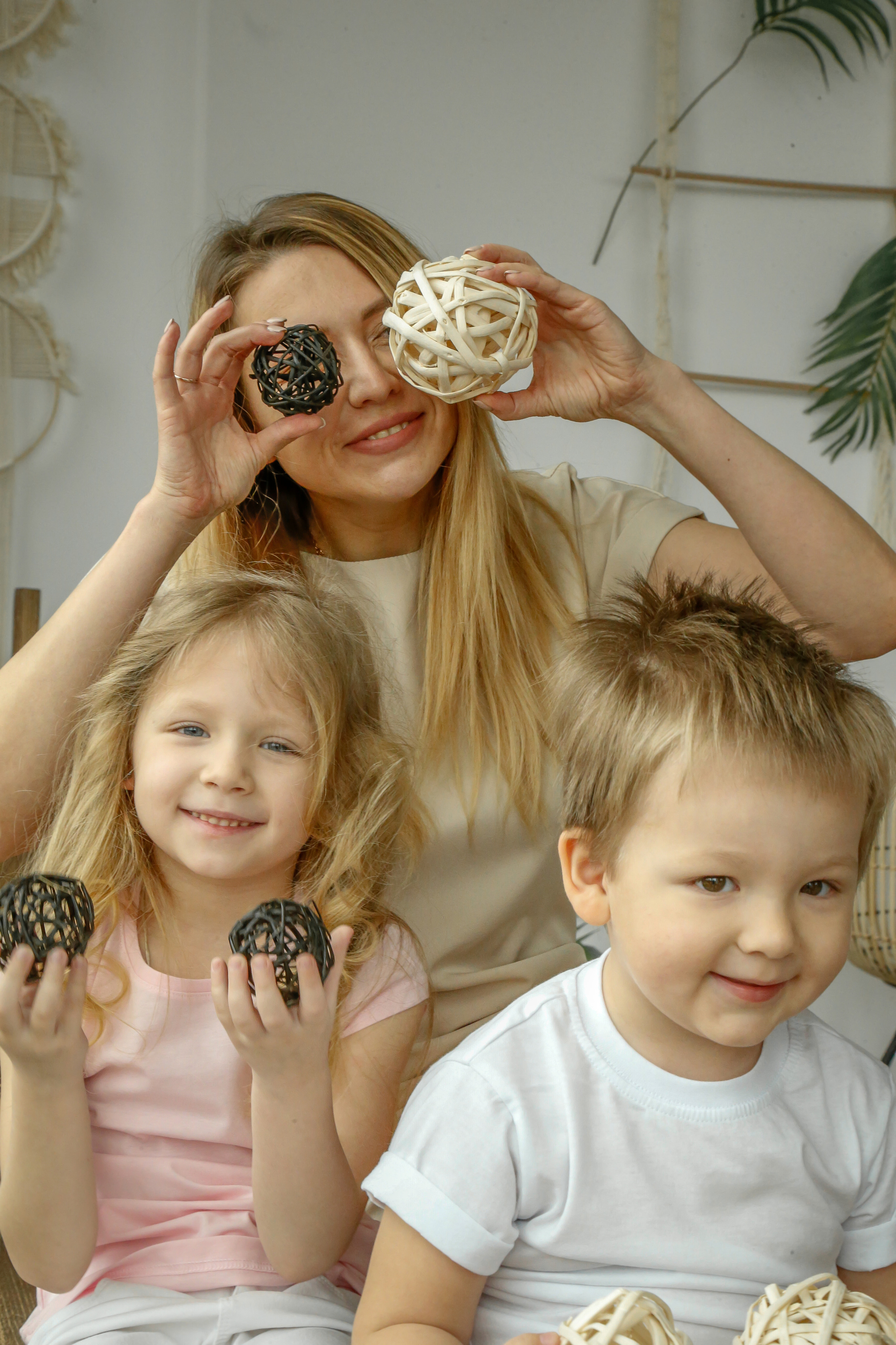 Семейная фотосессия (Лев, Полина, Татьяна и Роман). Детский и семейный фотограф в Москве Мария Самохина