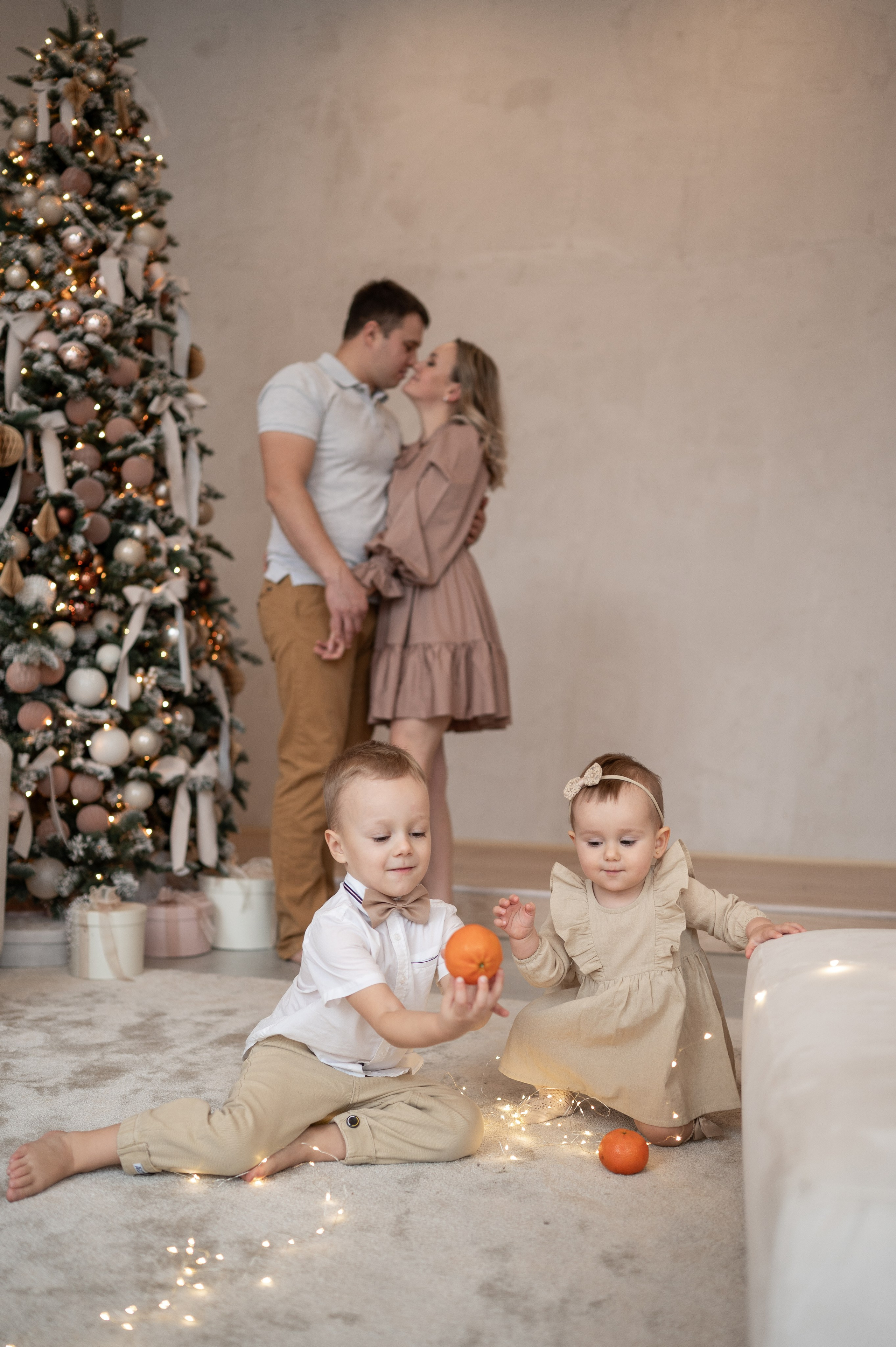 Семейная фотосессия в зале фуджи. Фотограф Москва Екатерина Постникова Индивидуальные и семейные съемки