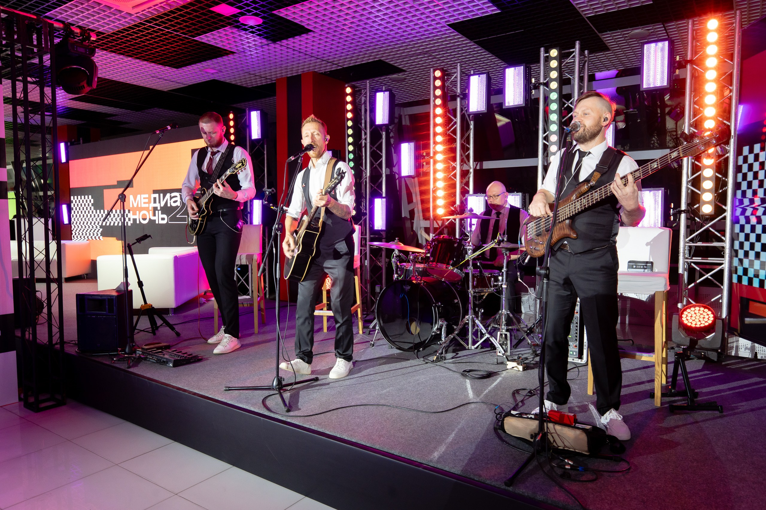 Медианочь. Репортажный фотограф Красноярск Алекс Чампакхам