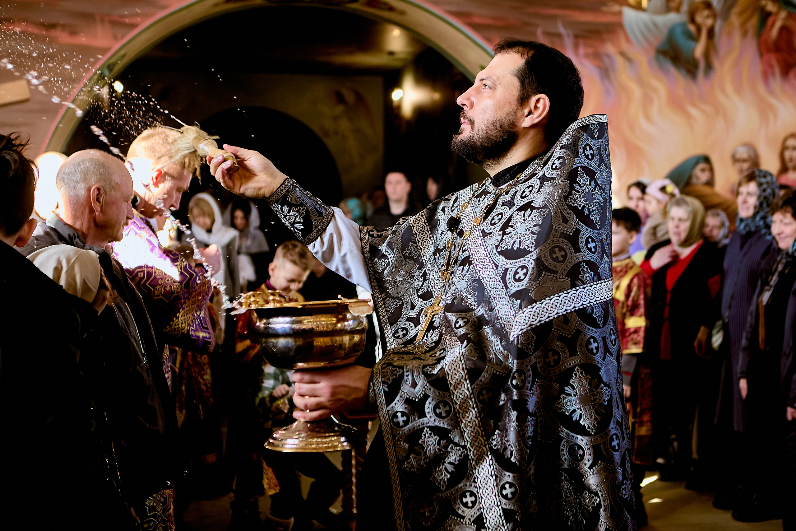 Фотографии в храме во второе Воскресение Великого поста