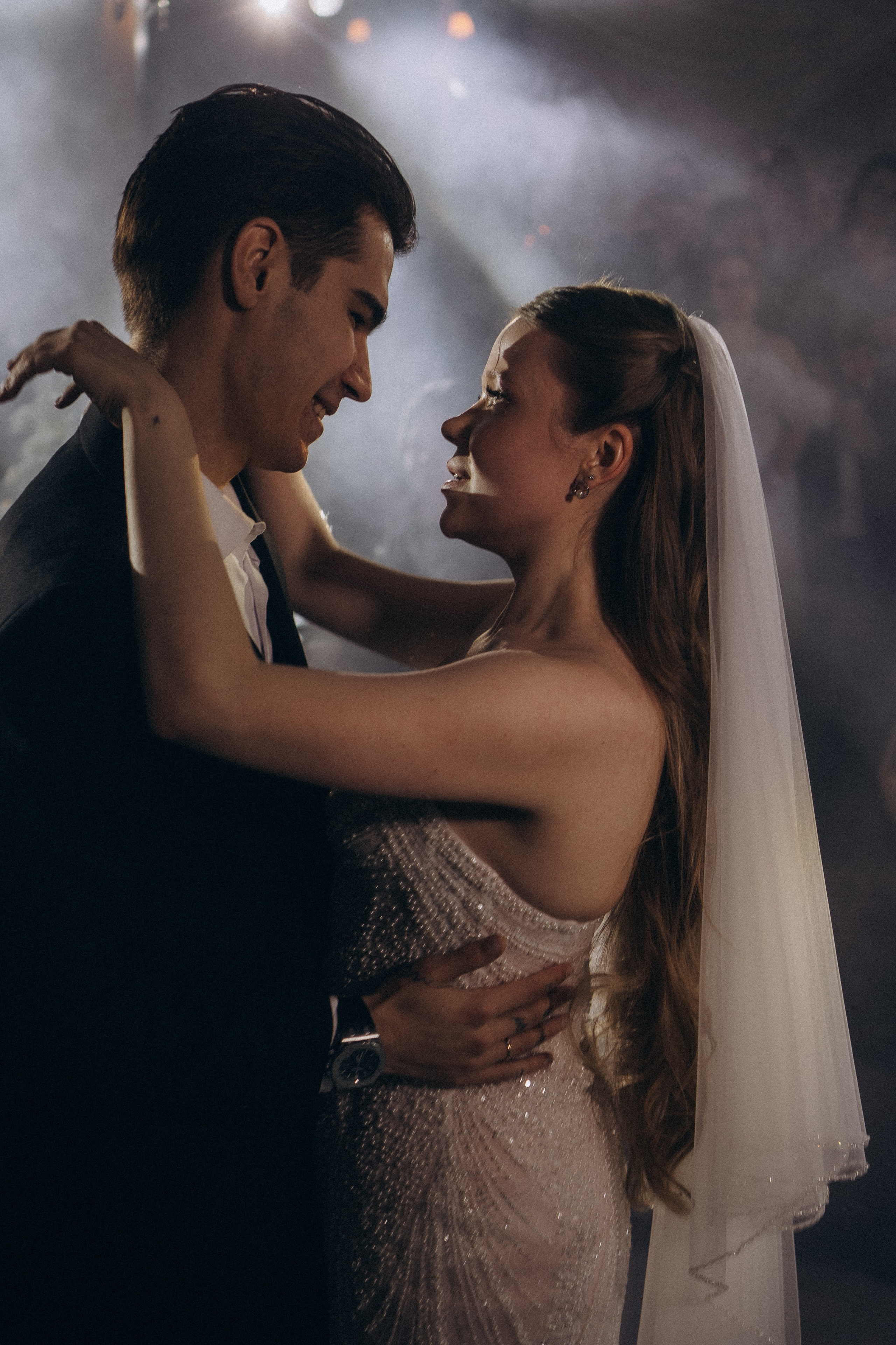 СВАДЕБНАЯ СЬЕМКА СБОРОВ В ОТЕЛЕ И ВЫЕЗД НА ЦЕРЕМОНИЮ (СНЯТО В СИБИРЕ В НИЖНЕВАРТОВСКЕ). Профессиональный фотограф, Санкт-Петербург — Виктория Богомолова