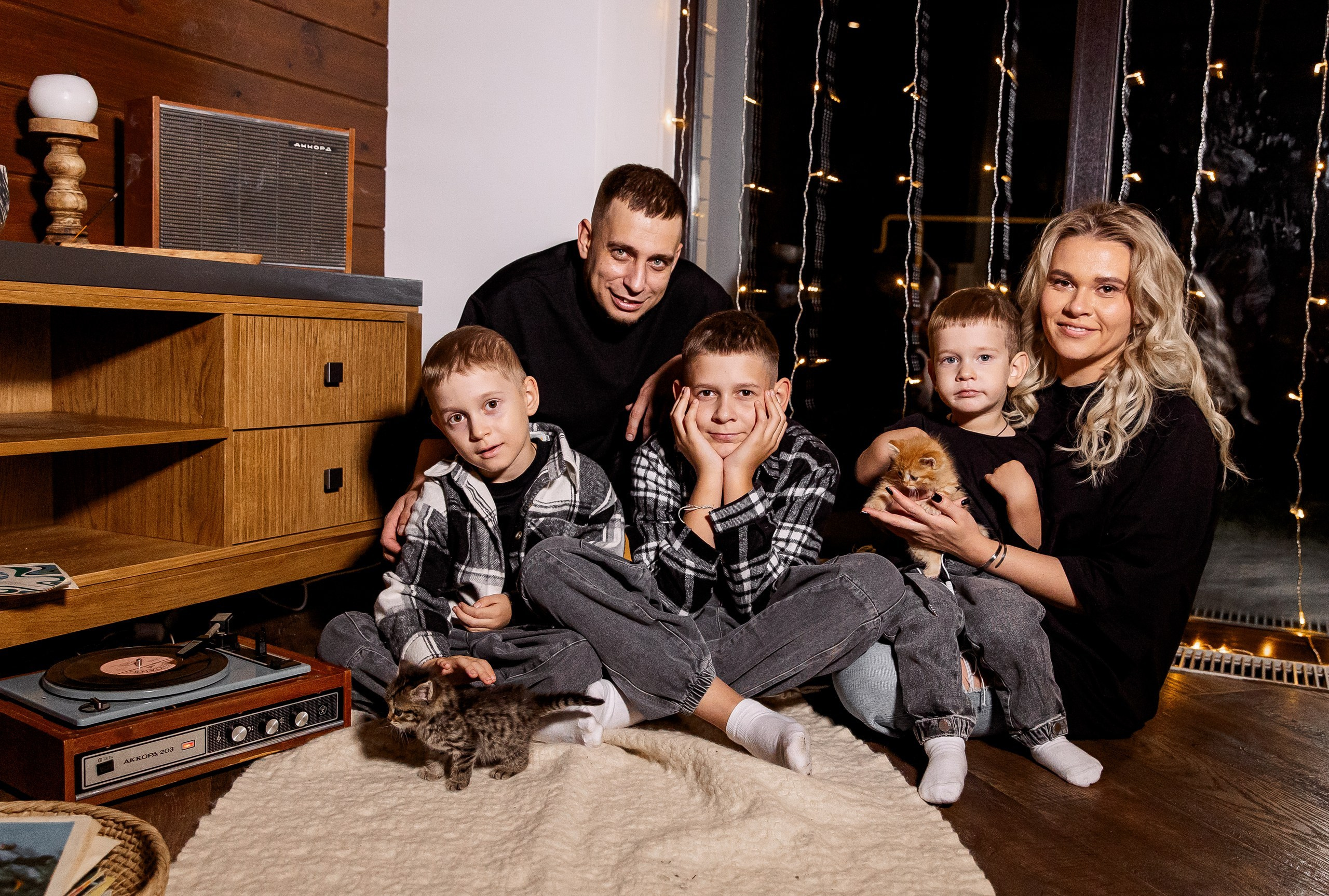 Эдуард и Дарья с сыновьями. Свадебный и семейный фотограф в Челябинске Юлия Ишимова