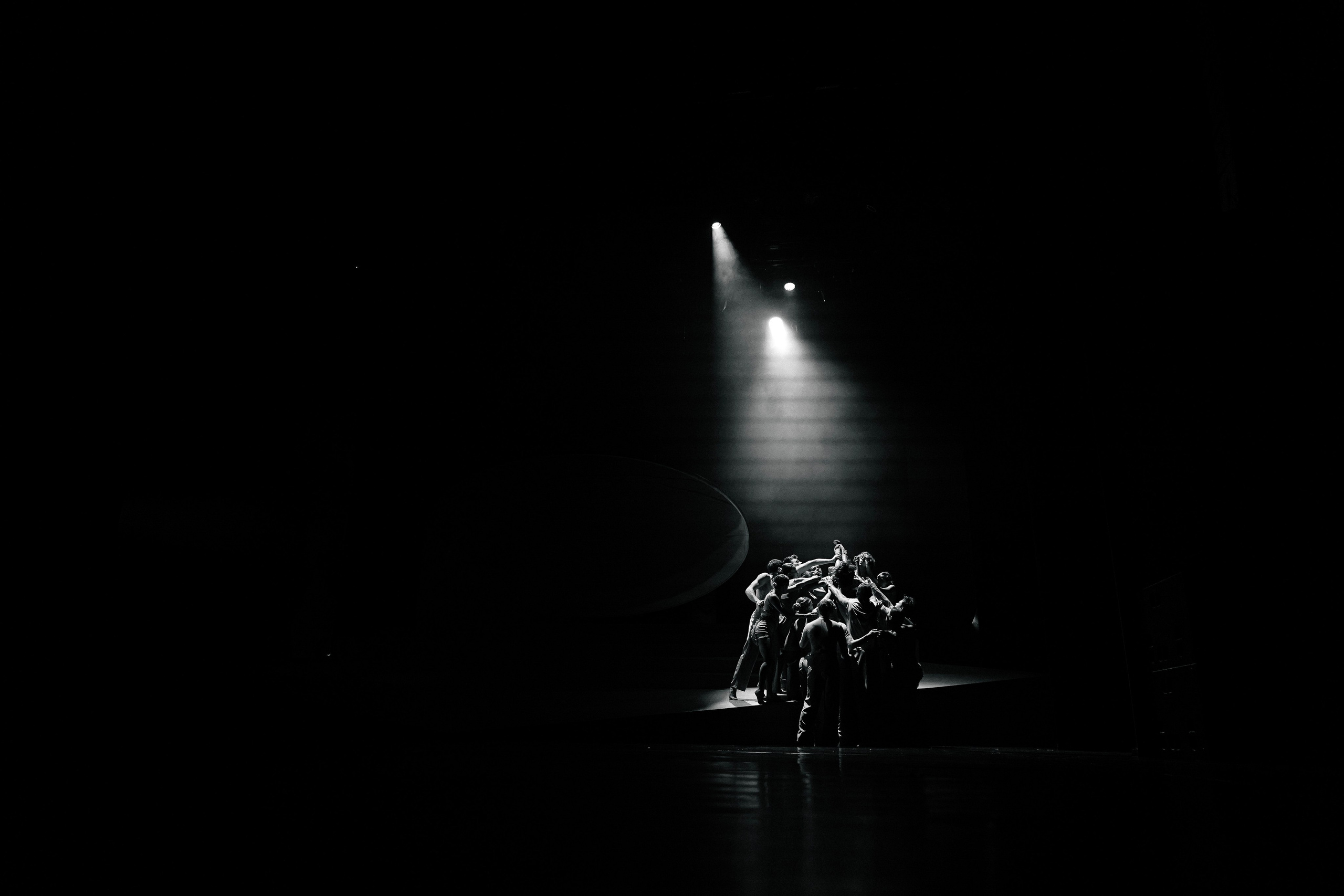 Контакт — пластический спектакль. Фотограф с психологическим образованием