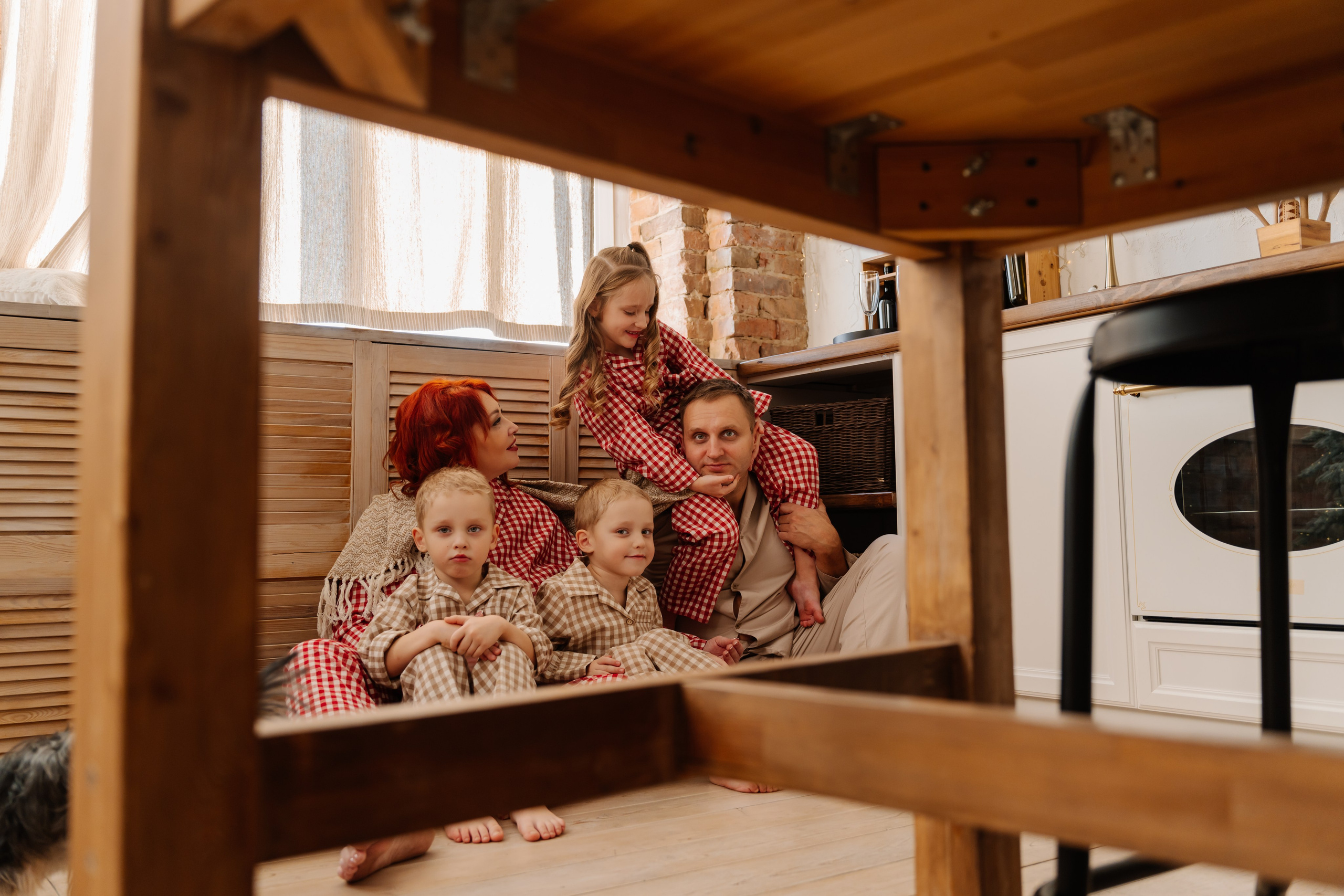 Денис и Елена с прекрасной дочкой и двойняшками-сыночками. СВАДЕБНЫЙ ФОТОГРАФ КРАСНОЯРСК