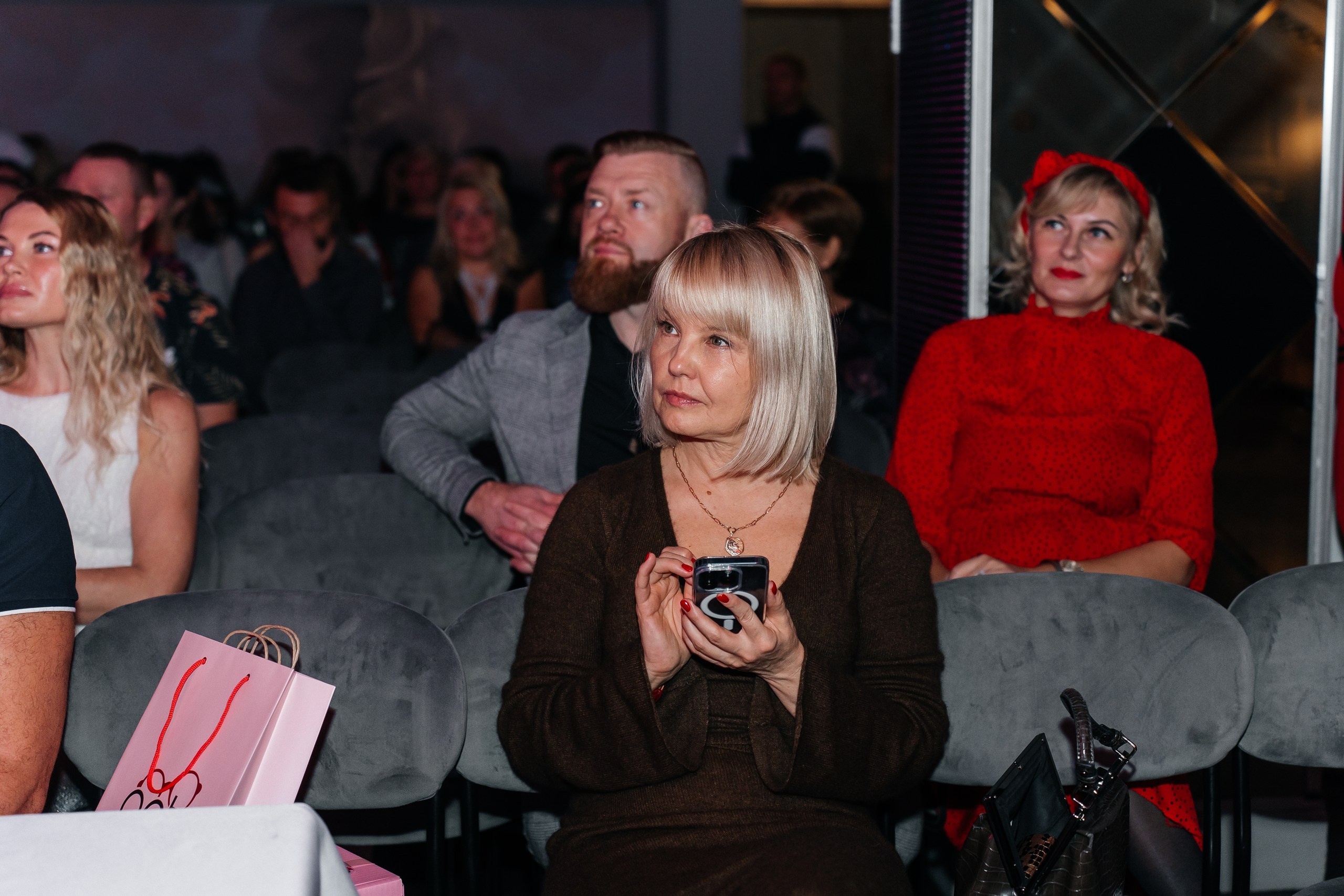 Одна единственная. Для тех, кто не ждёт удачи, а создаёт её. Каждая фотосессия — это твой момент, твой стиль, твой успех. 📸