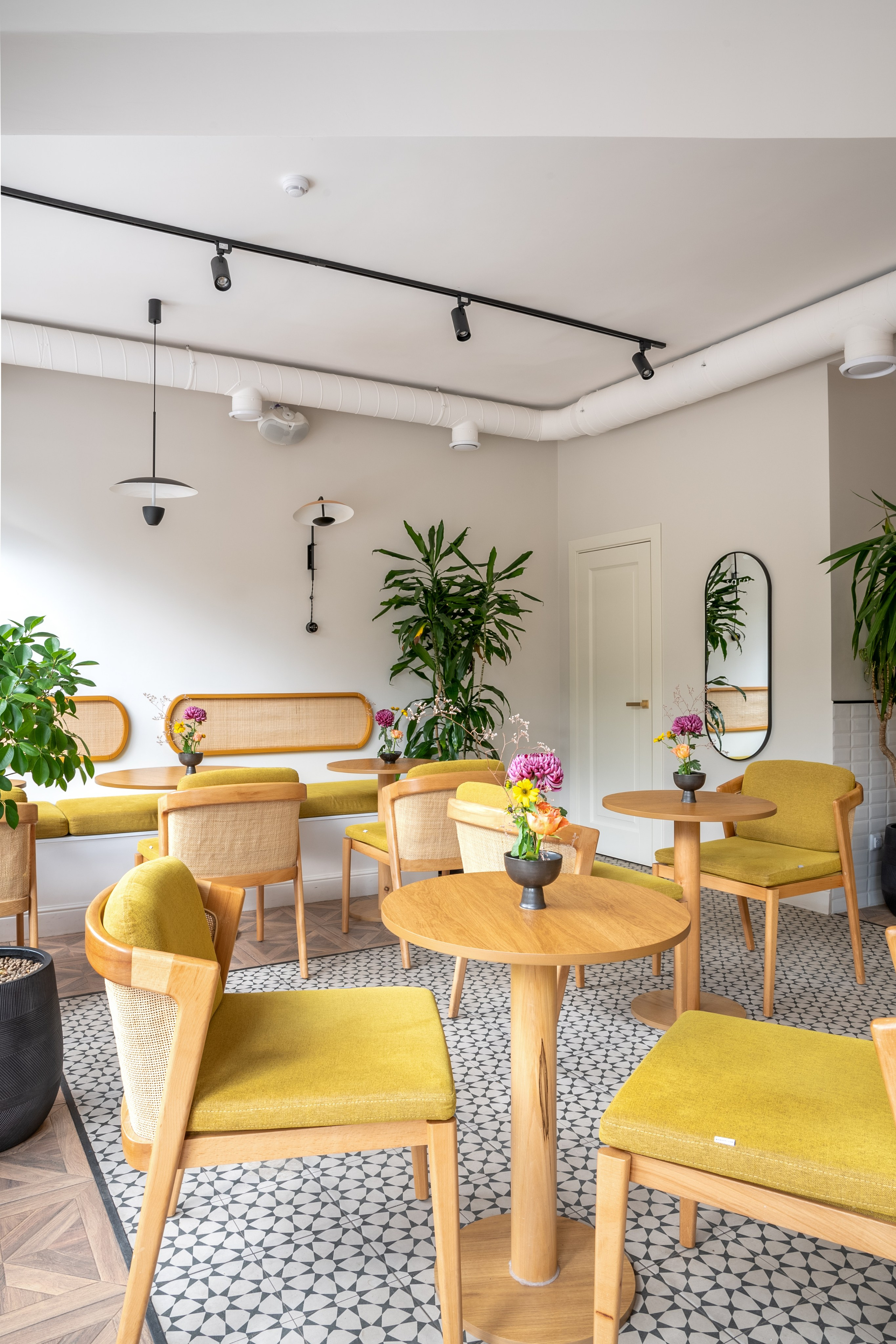 Кафе Sara Астрахань. Интерьерный, портретный и семейный фотограф в Москве Мария Иринархова