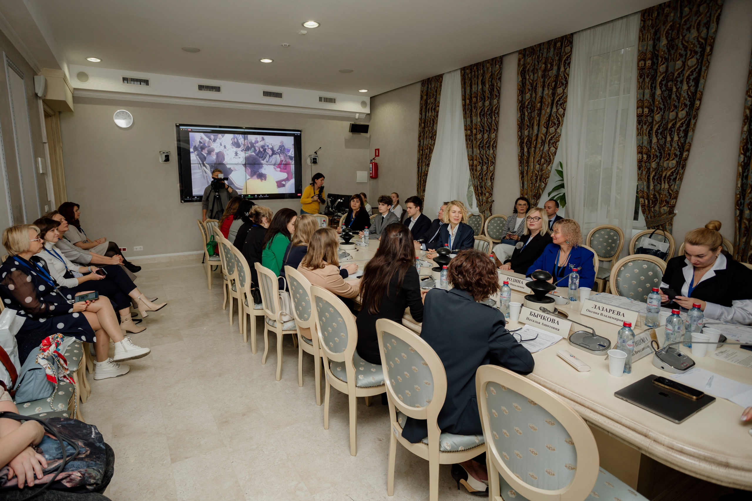 Опора России- форум Частное Образование. Деловая и Бизнес съемка в  Москве Инесса Грушко