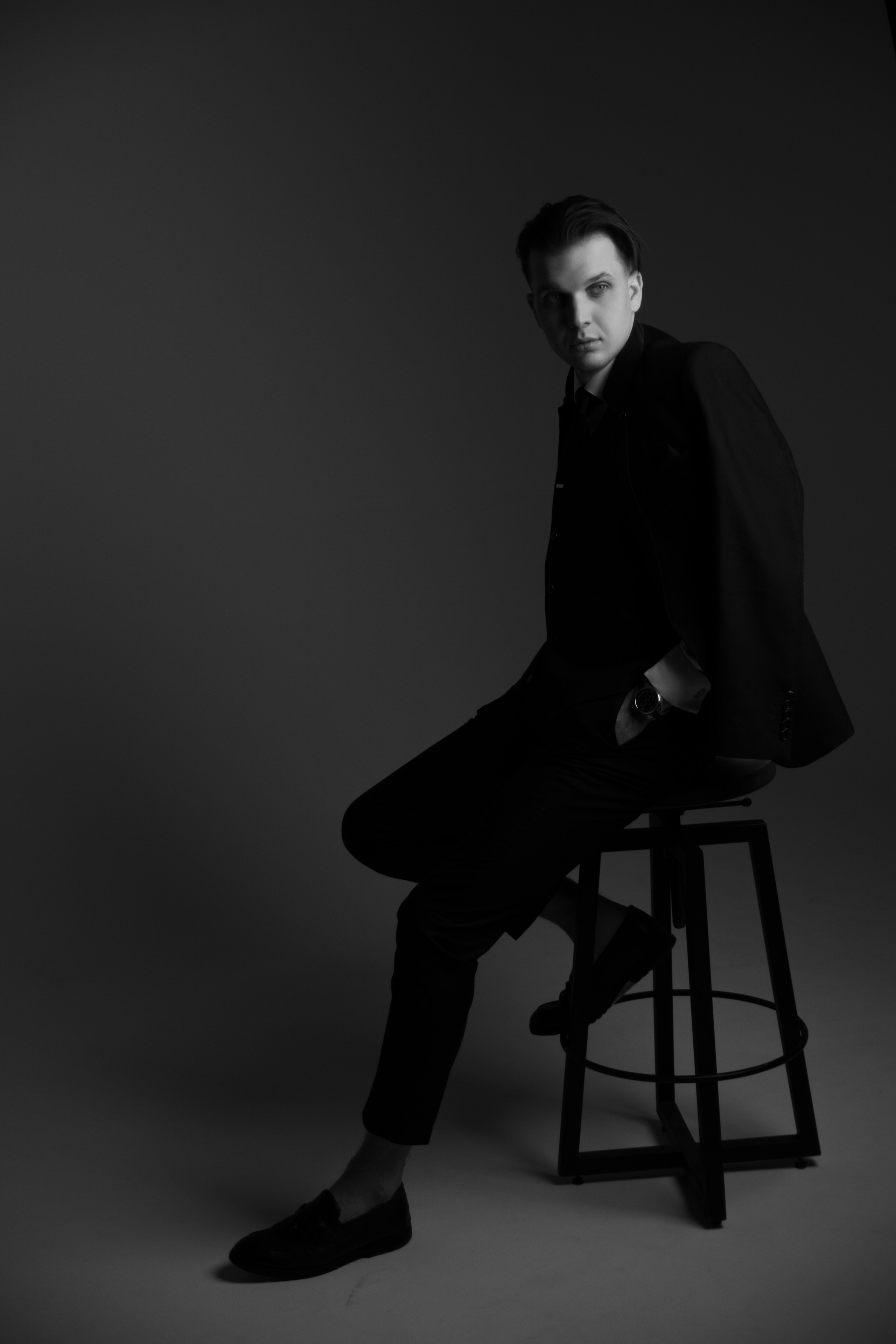 Мужская съемка. Фотограф в стиле Vouge в Москве и Саратове