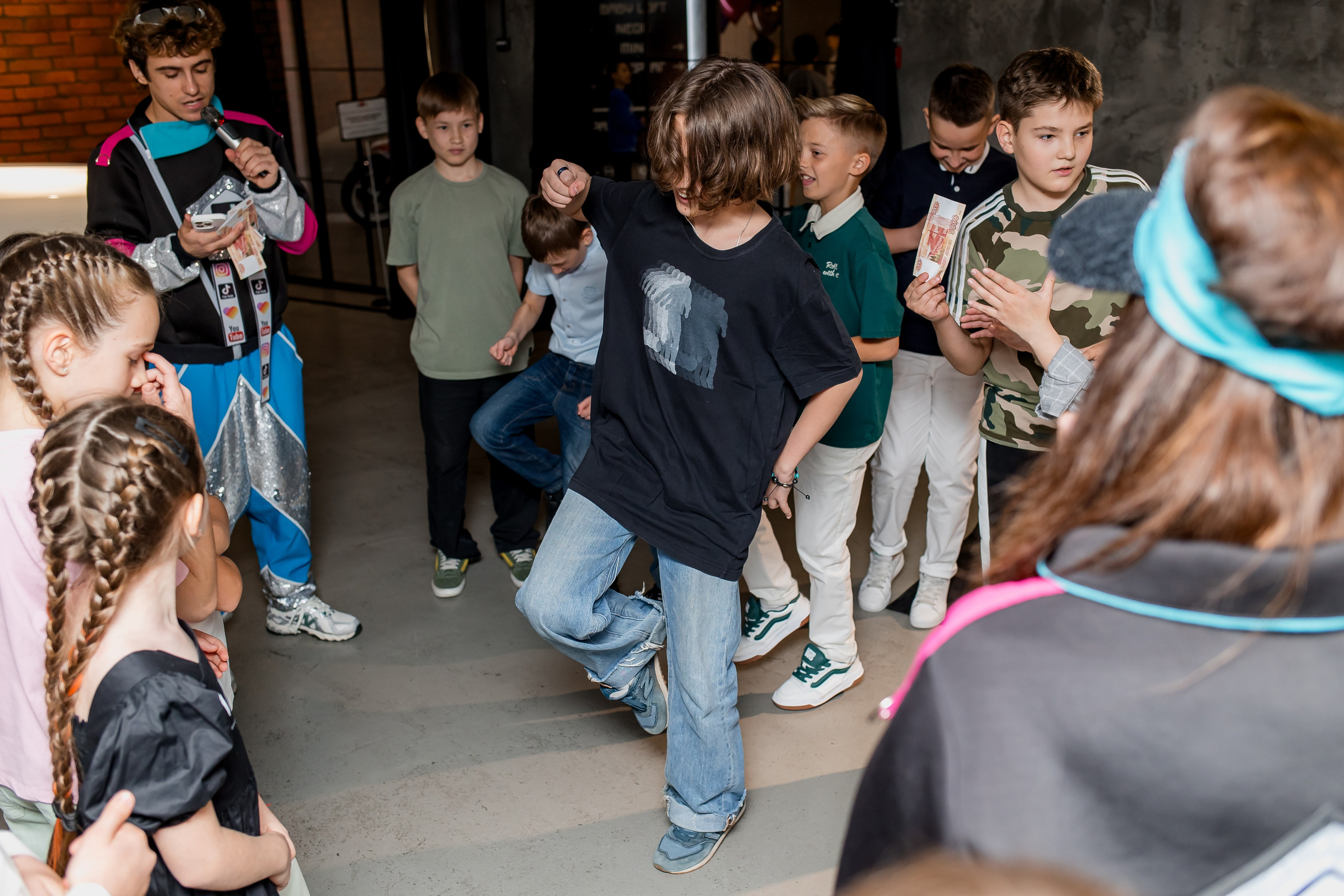 Выпускной 4 класс. Фотограф в Москве Авдеева Мария