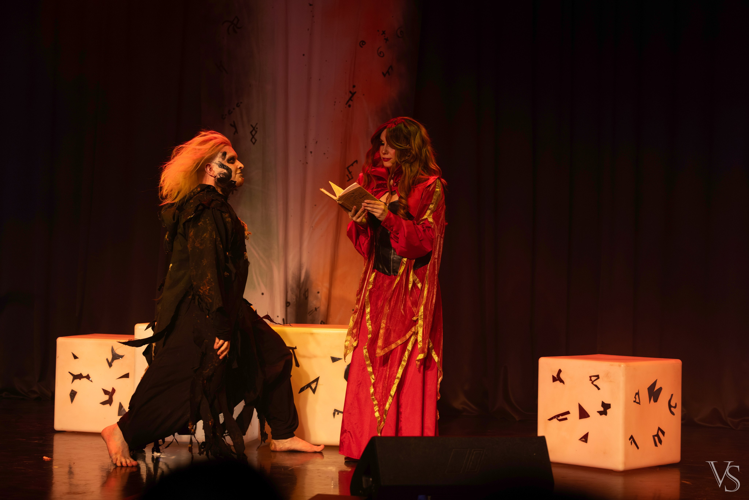 Книга стихий 25.01. Фотограф Виктор Степанов