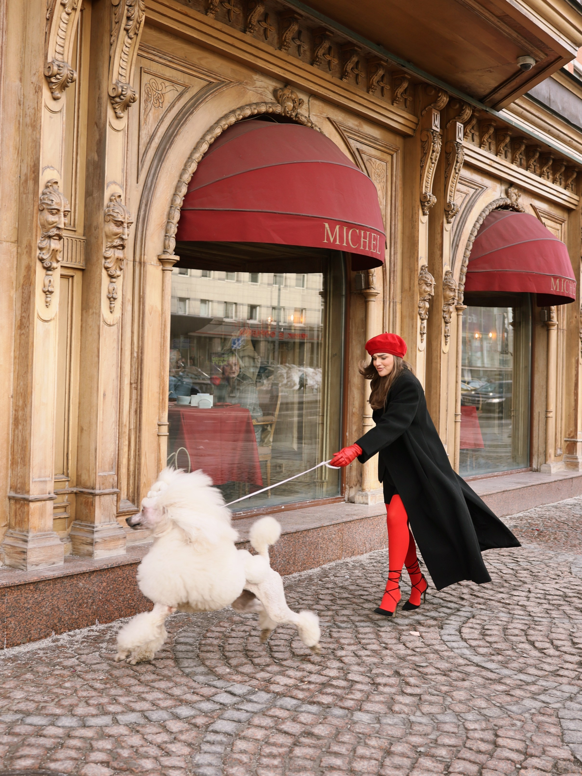 Мария прогулка с питомцем. Свадебный и семейный фотограф Москва и Московская область
