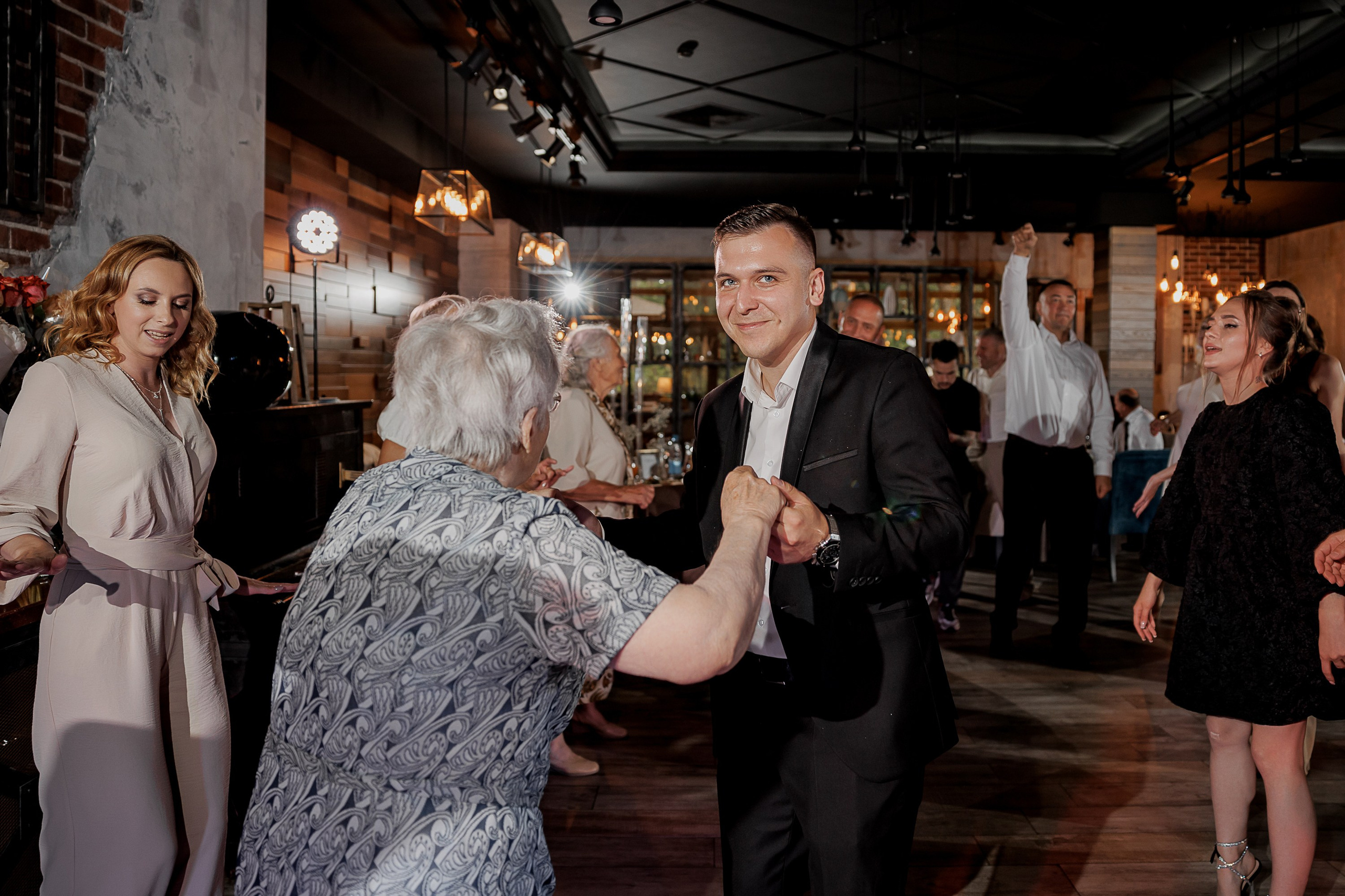 Лена и Влад. Свадебный фотограф Александр Савченко Смоленск