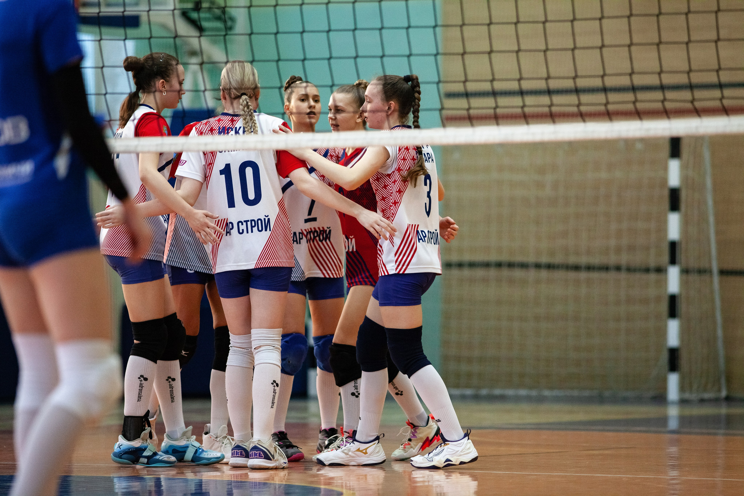 Искра (Самара) — Динамо (Киров). Фотография