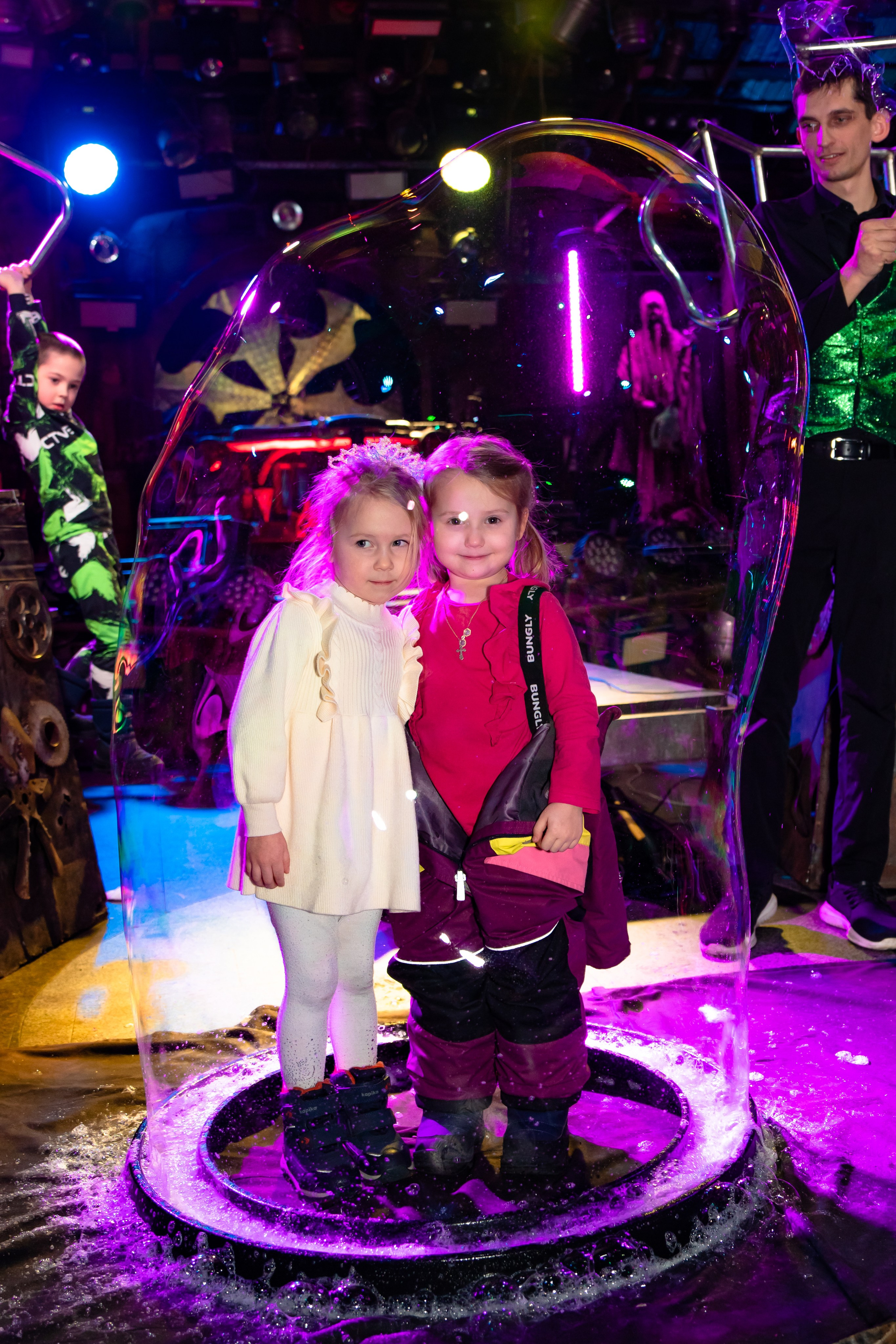 Новогодняя сказка в Байк Центре «Ночные Волки». Крамер Юлиана детский и семейный фотограф