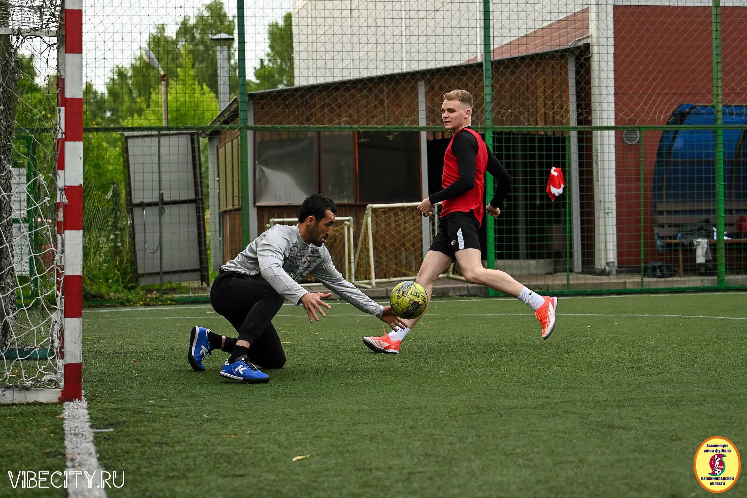 ИГРЫ МИНИ-ФУТБОЛЬНОЙ И КОРПОРАТИВНОЙ ЛИГИ. VIBECITY.RU Вайб Сити Ру Фоторепортажи Фотоотчеты Калининград