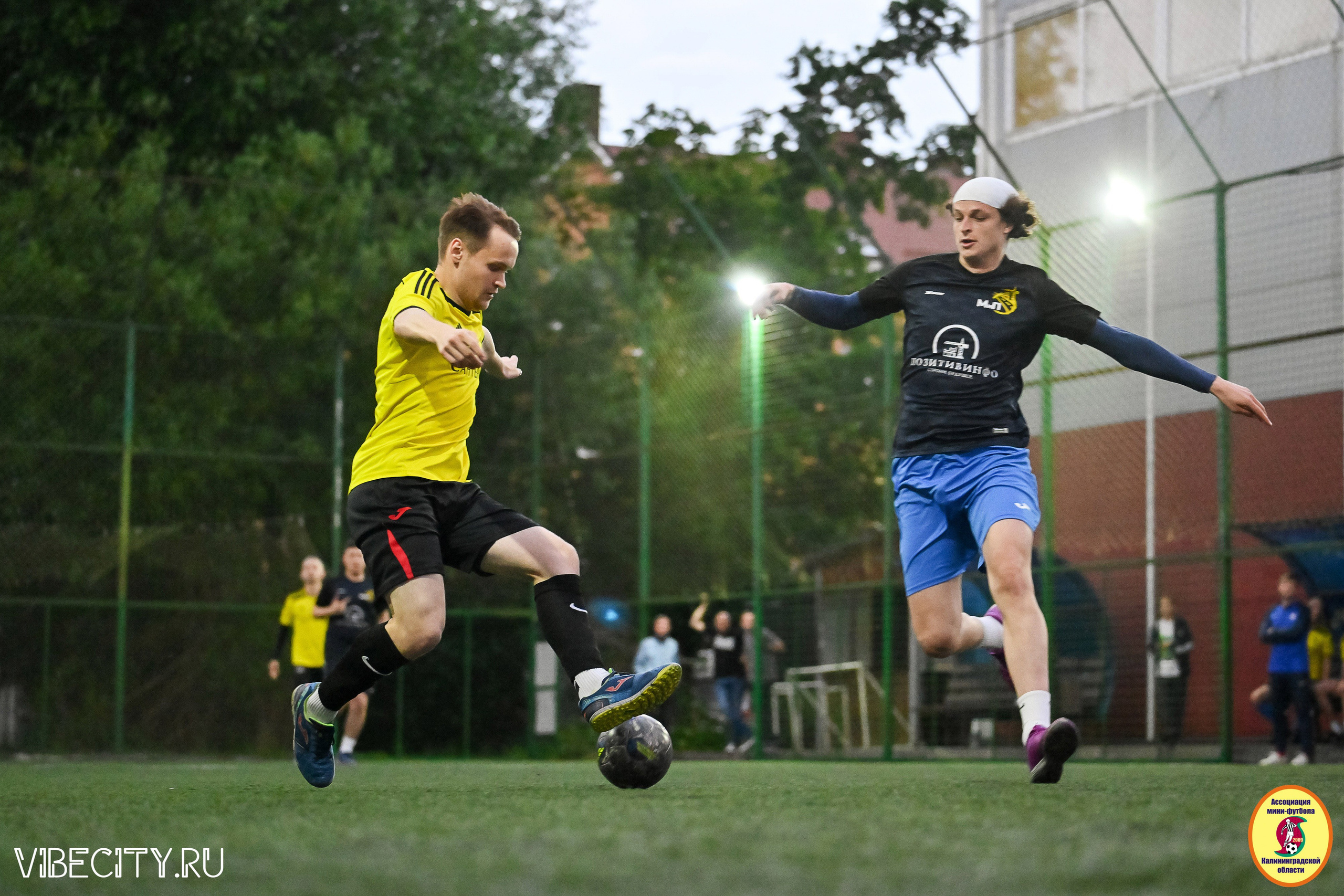 ИГРЫ МИНИ-ФУТБОЛЬНОЙ И КОРПОРАТИВНОЙ ЛИГИ. VIBECITY.RU Вайб Сити Ру Фоторепортажи Фотоотчеты Калининград